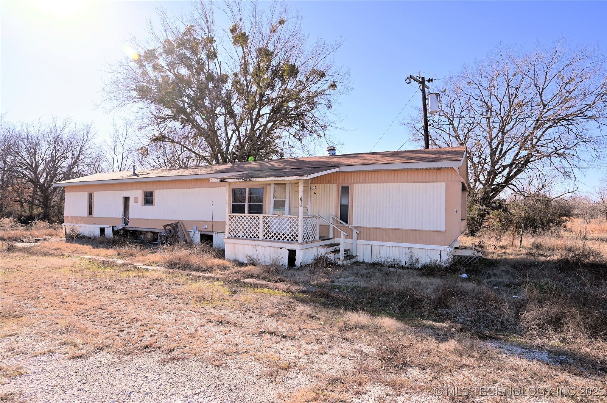 910 W Eufaula Avenue Property Photo 10