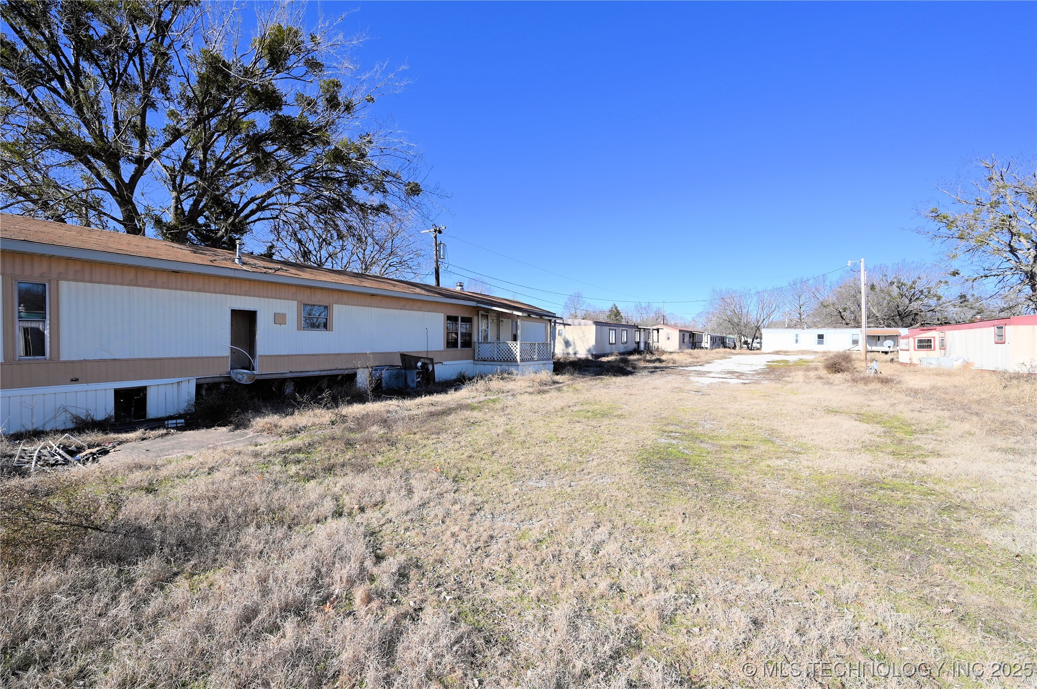 910 W Eufaula Avenue Property Photo 12