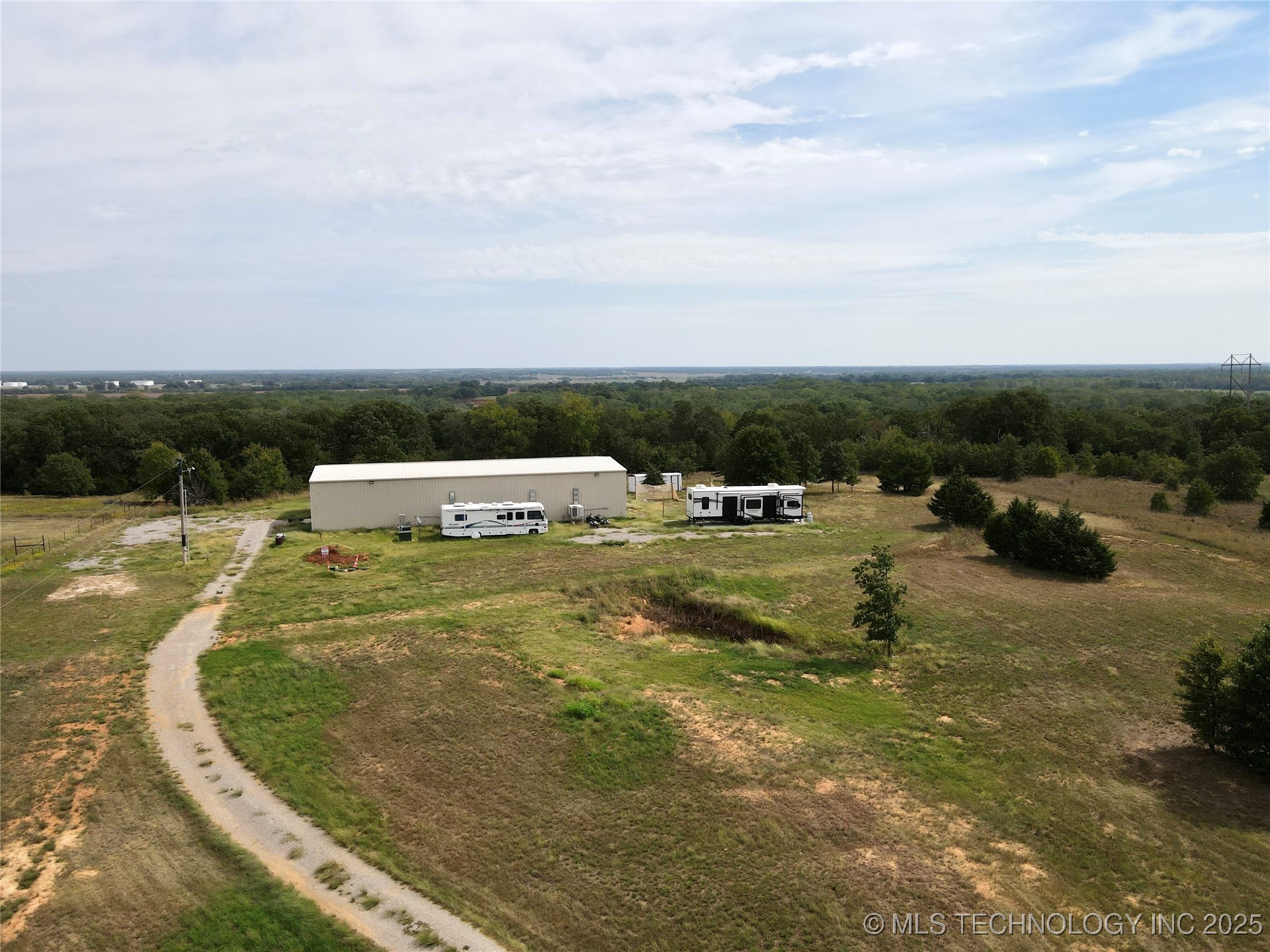 36565 E Pvt 1568 Property Photo 1