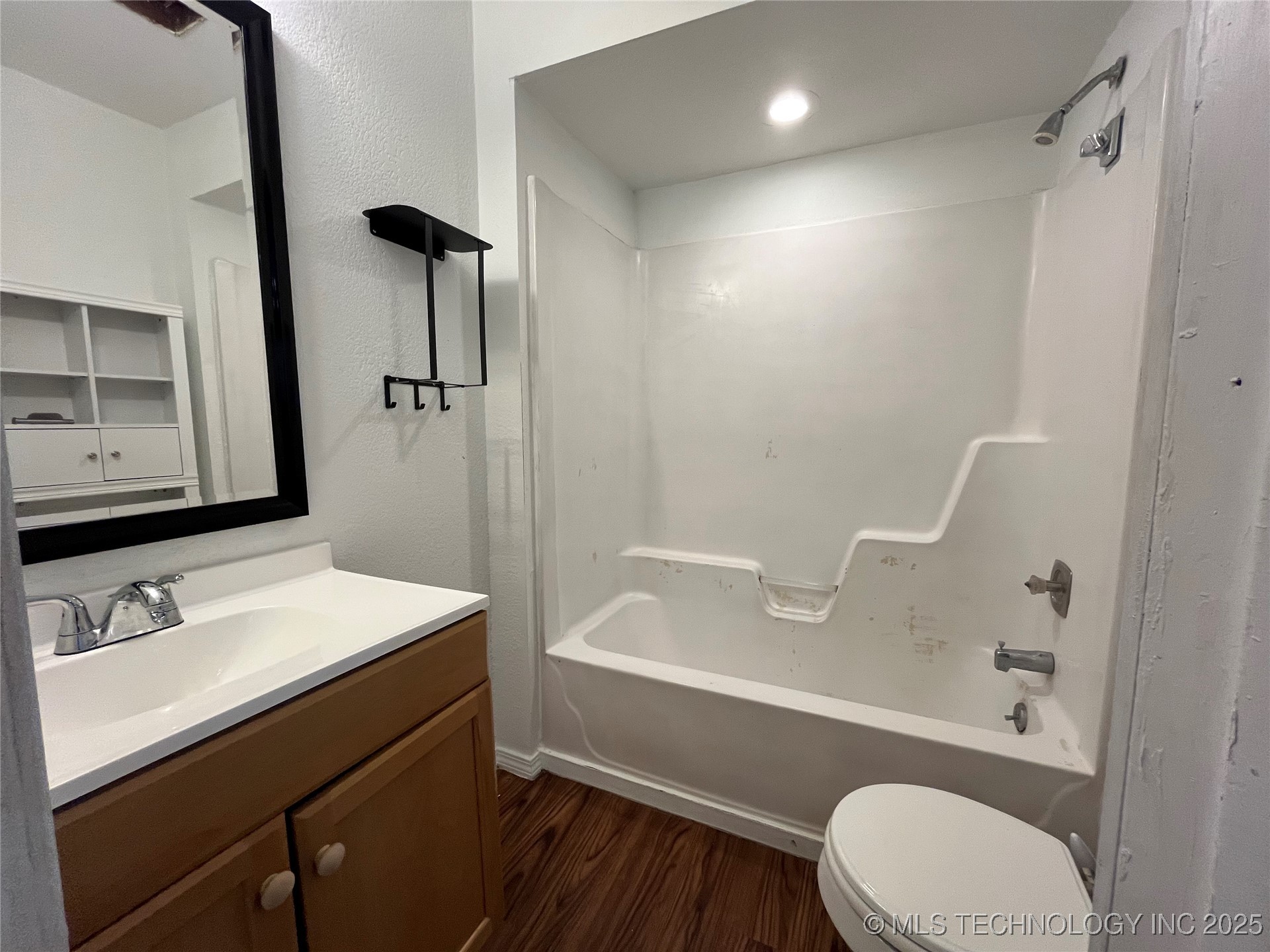 14101 E 33rd Street Property Photo 8