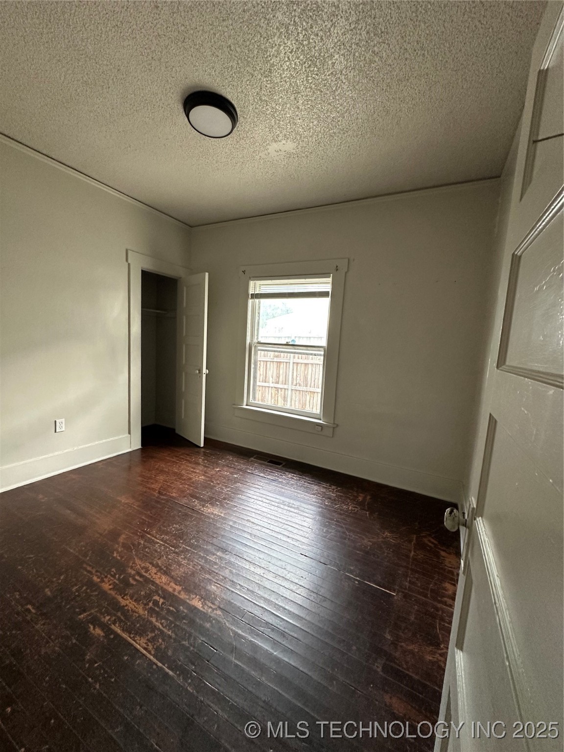 139 N College Avenue Property Photo 4
