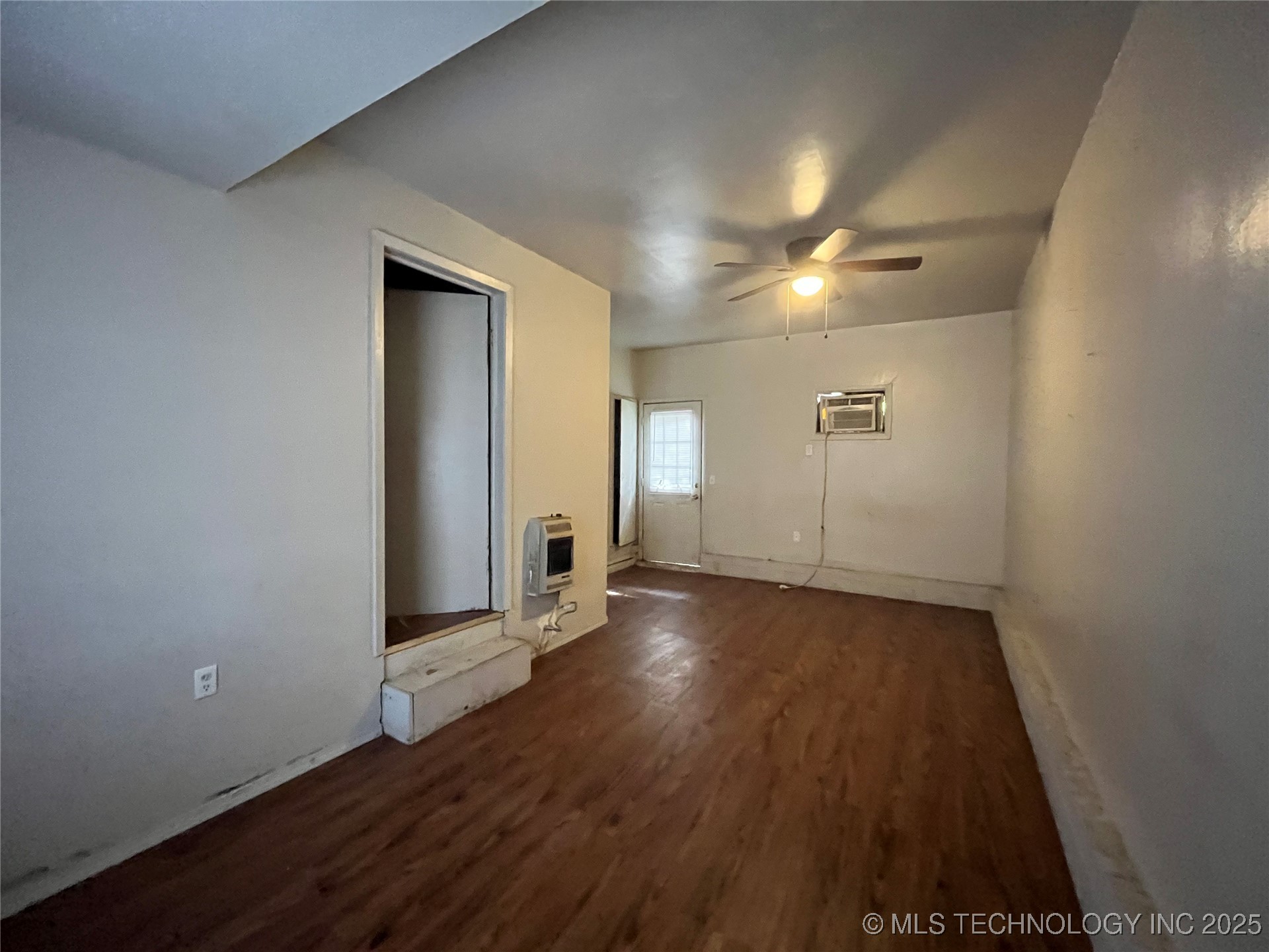 628 S 105th East Place Property Photo 12