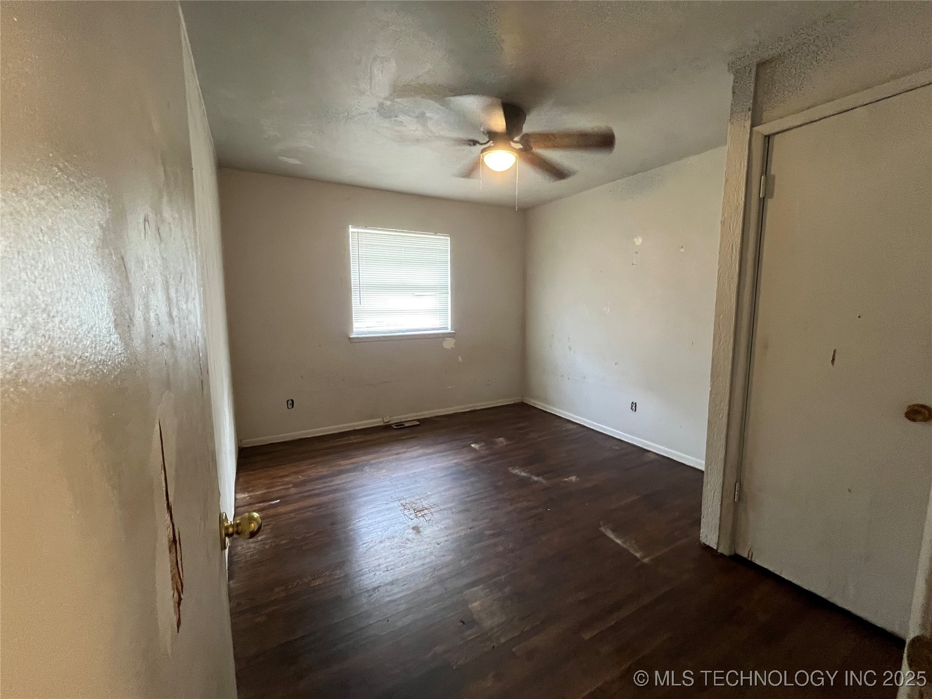 628 S 105th East Place Property Photo 14