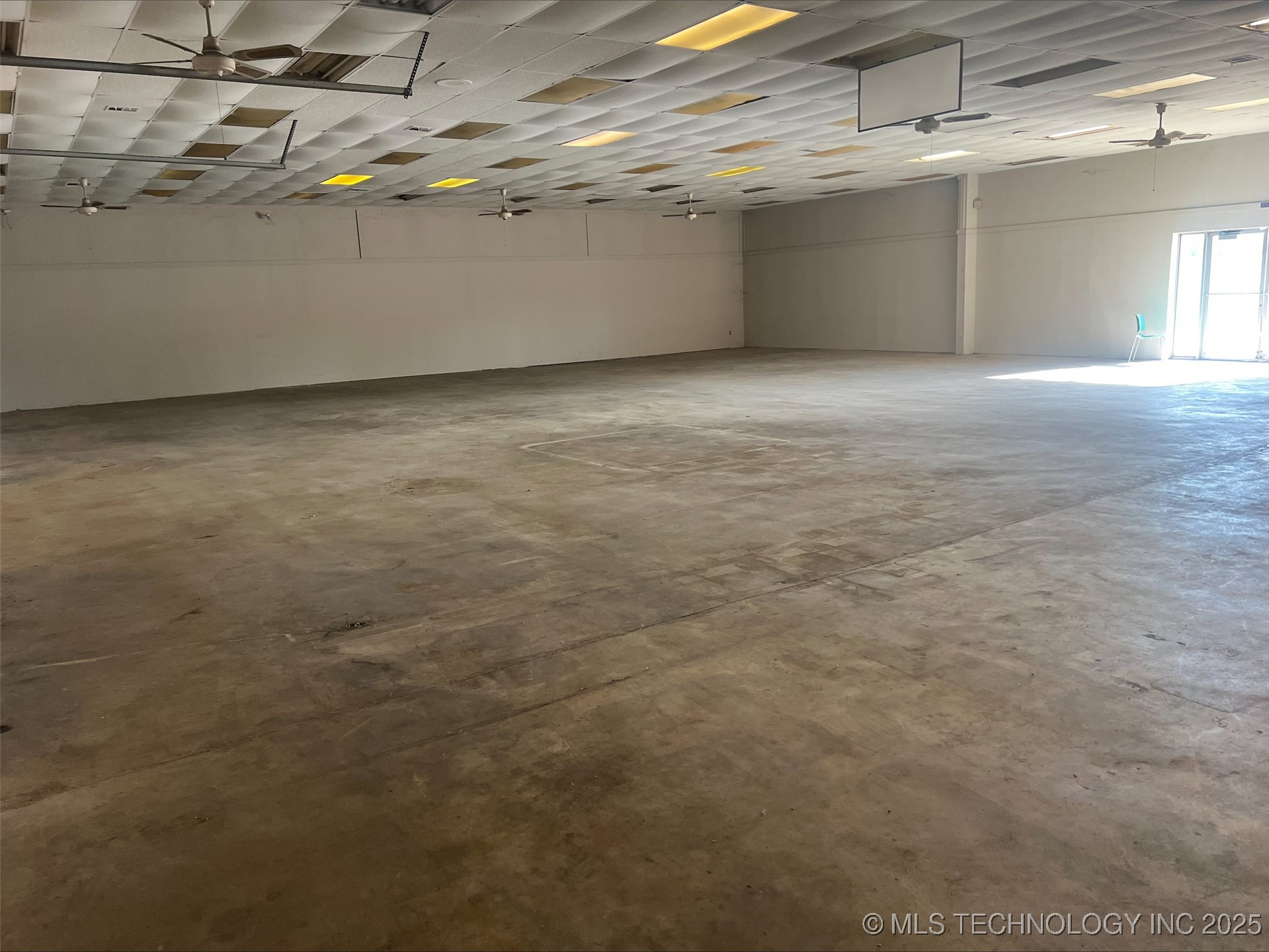 31520 S 4210 Road Property Photo 2