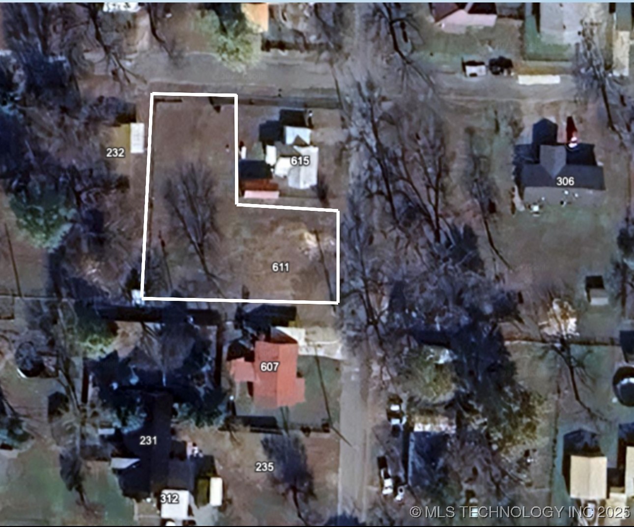 609 N G Street Property Photo 2