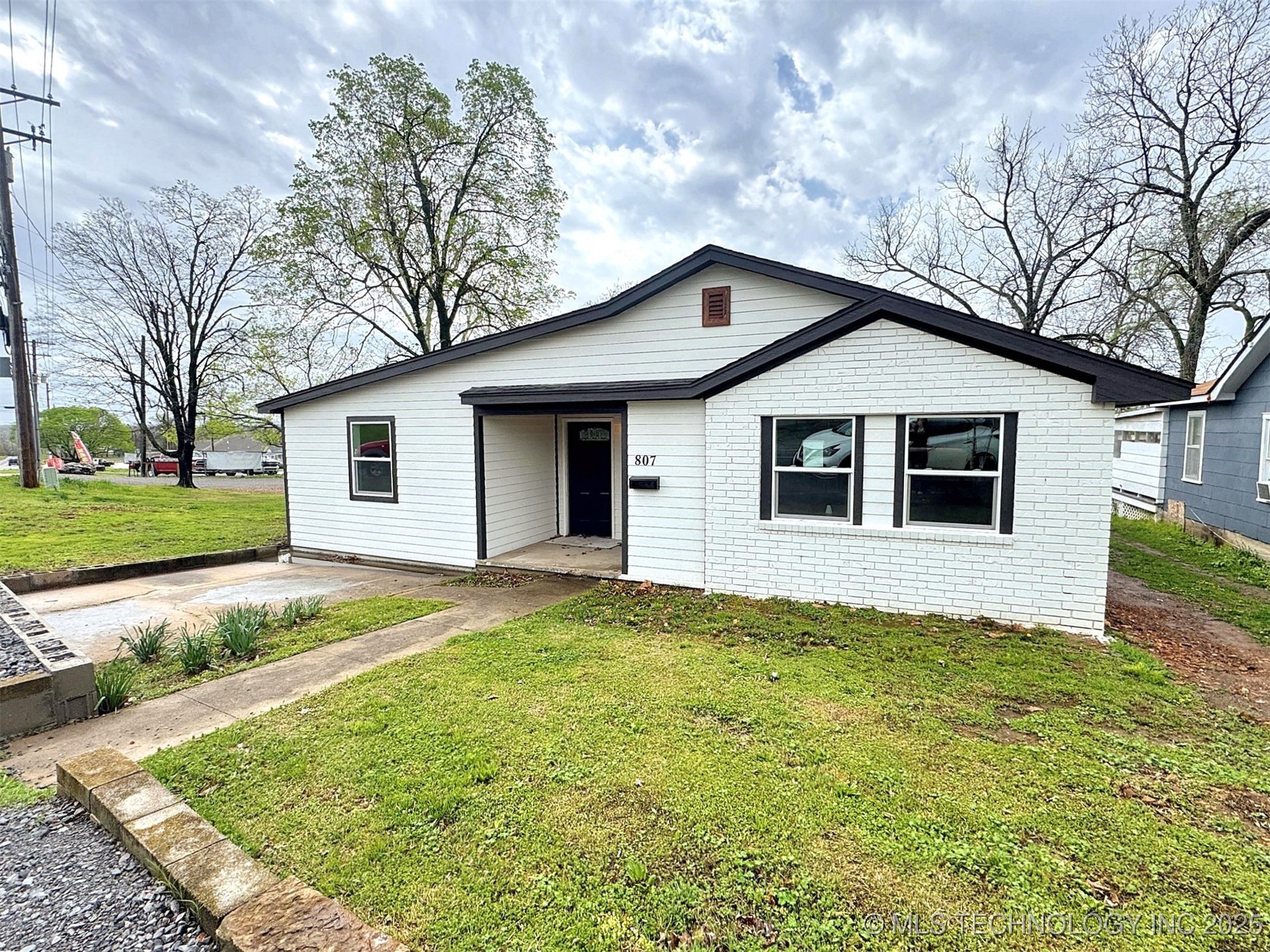 807 W Choctaw Street Property Photo 1