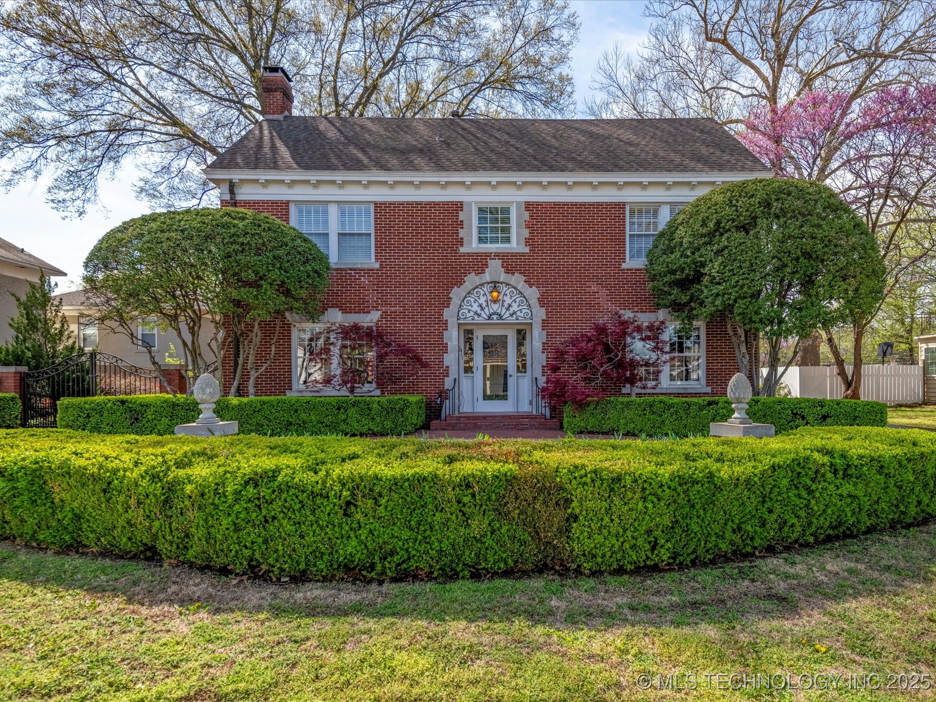 Armstrong Heights Real Estate Listings Main Image