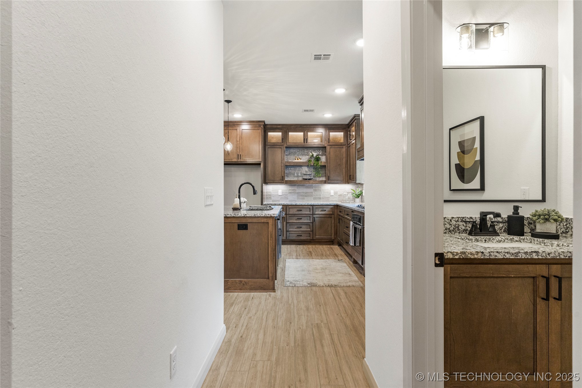 2701 W Madison Street Property Photo 18