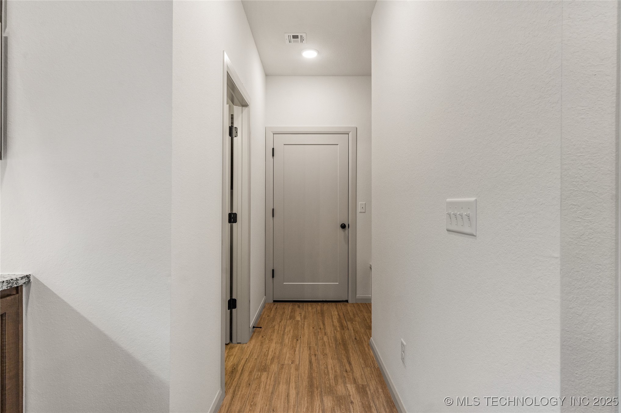 2701 W Madison Street Property Photo 20