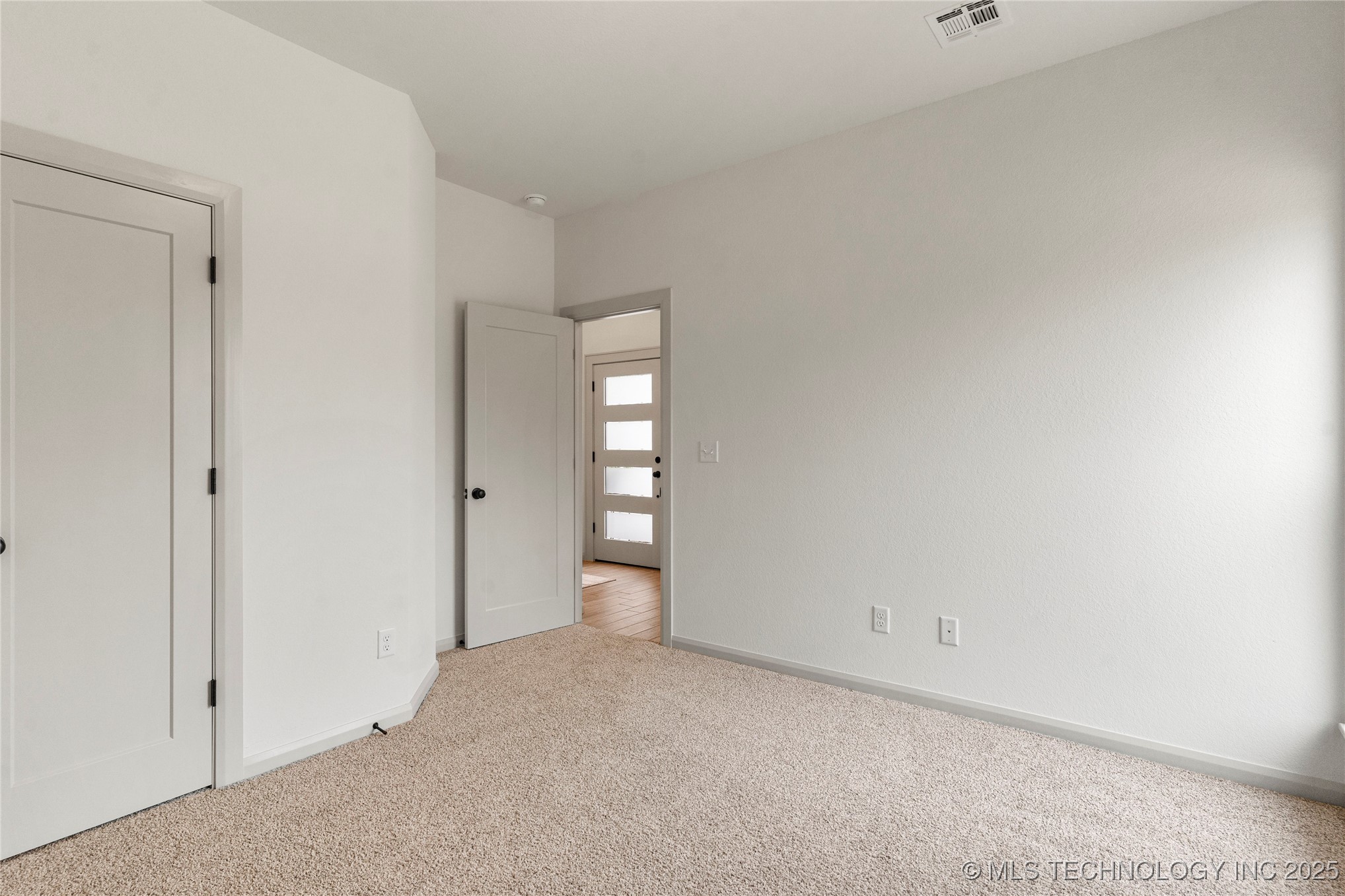 2701 W Madison Street Property Photo 36
