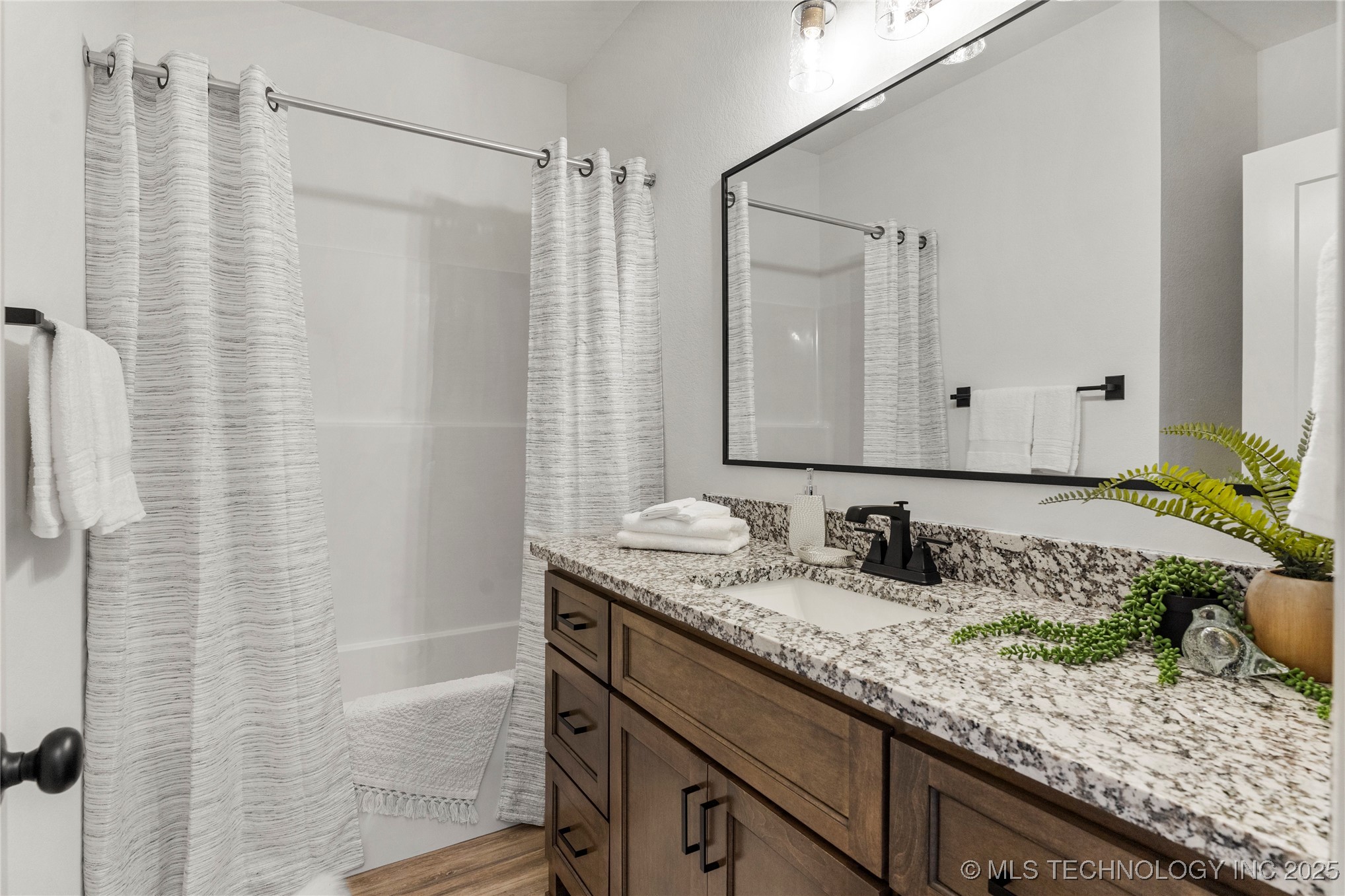 2701 W Madison Street Property Photo 40