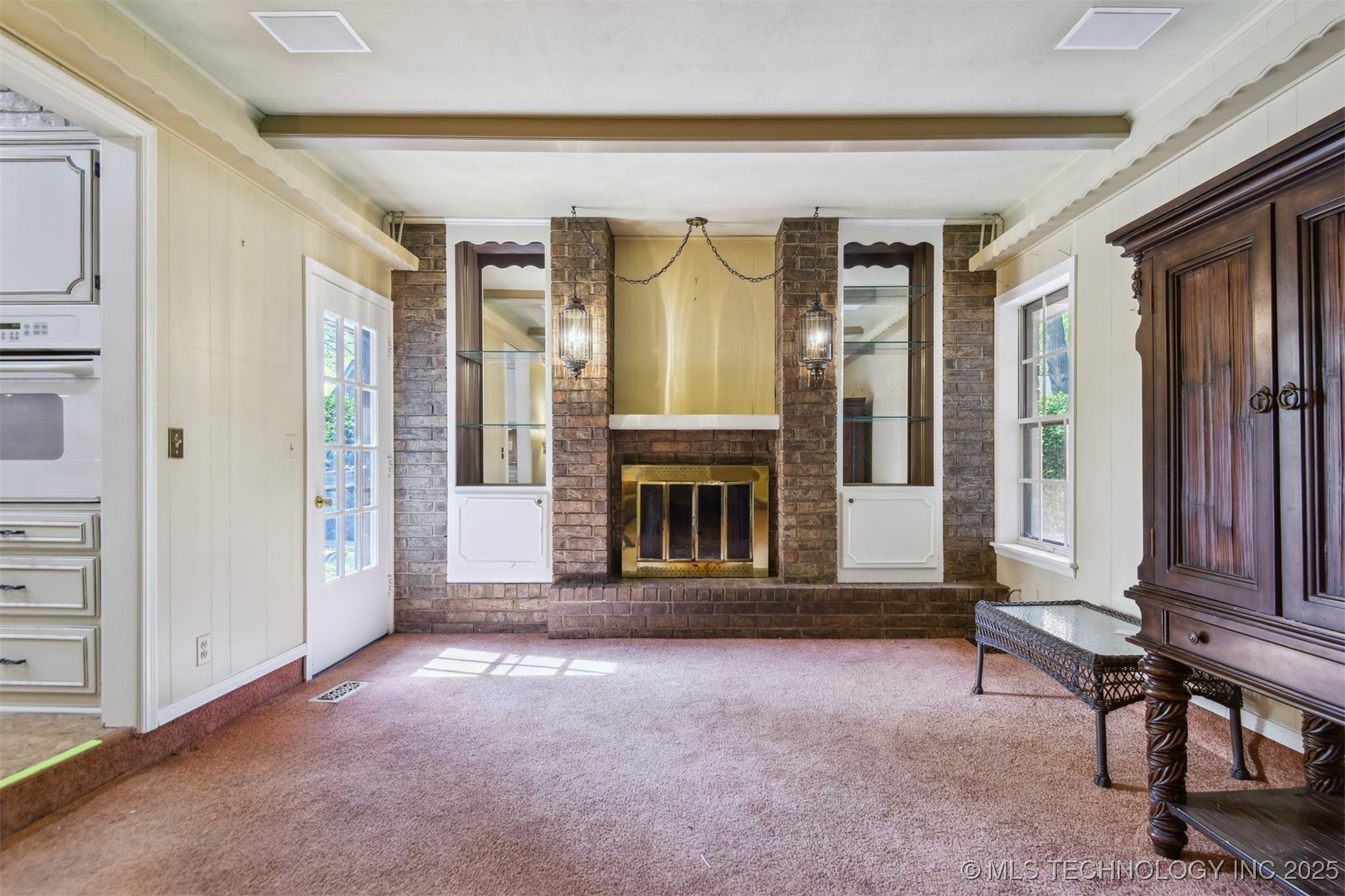 164 E 57th Place Property Photo 13
