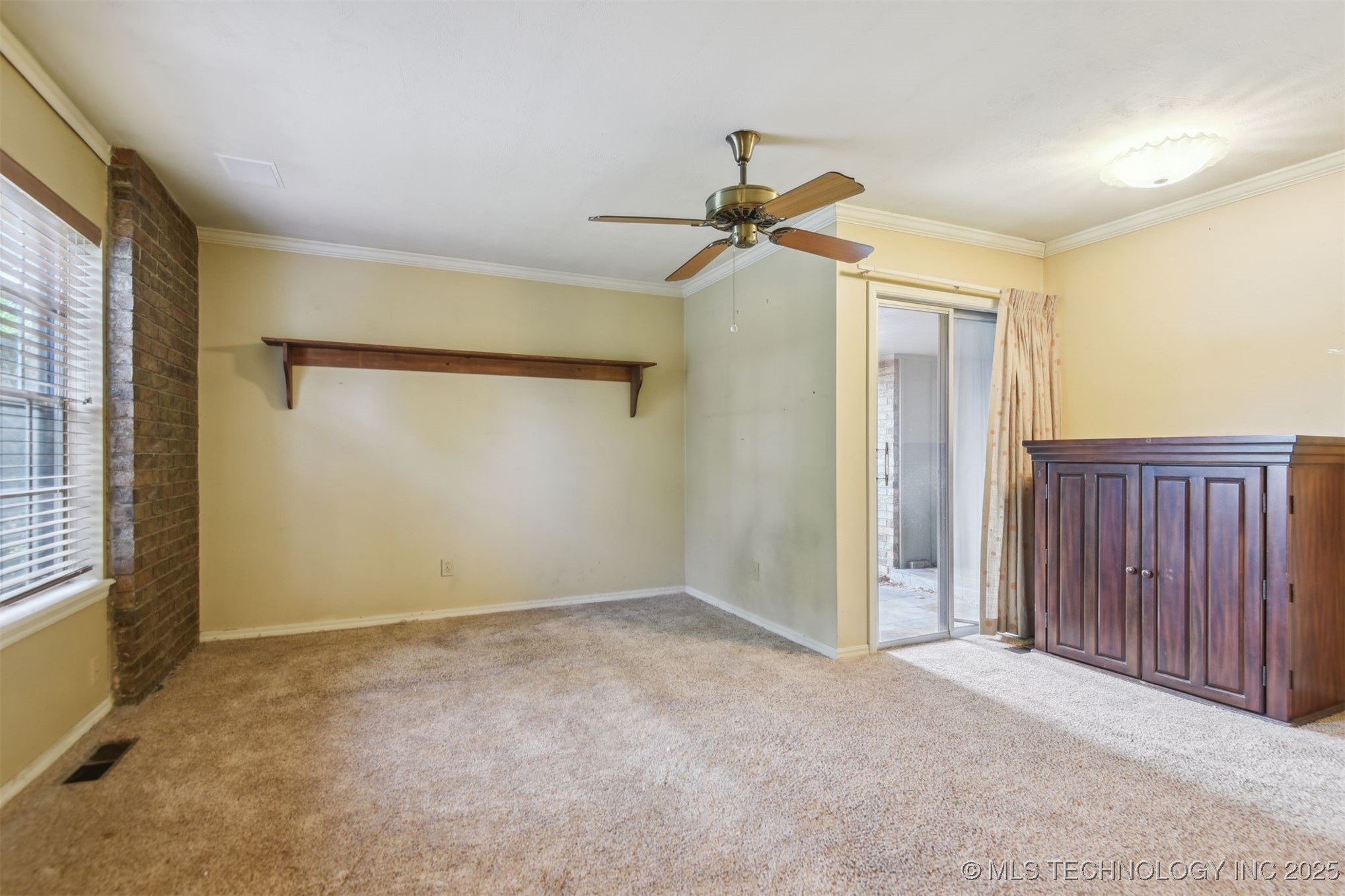 164 E 57th Place Property Photo 22