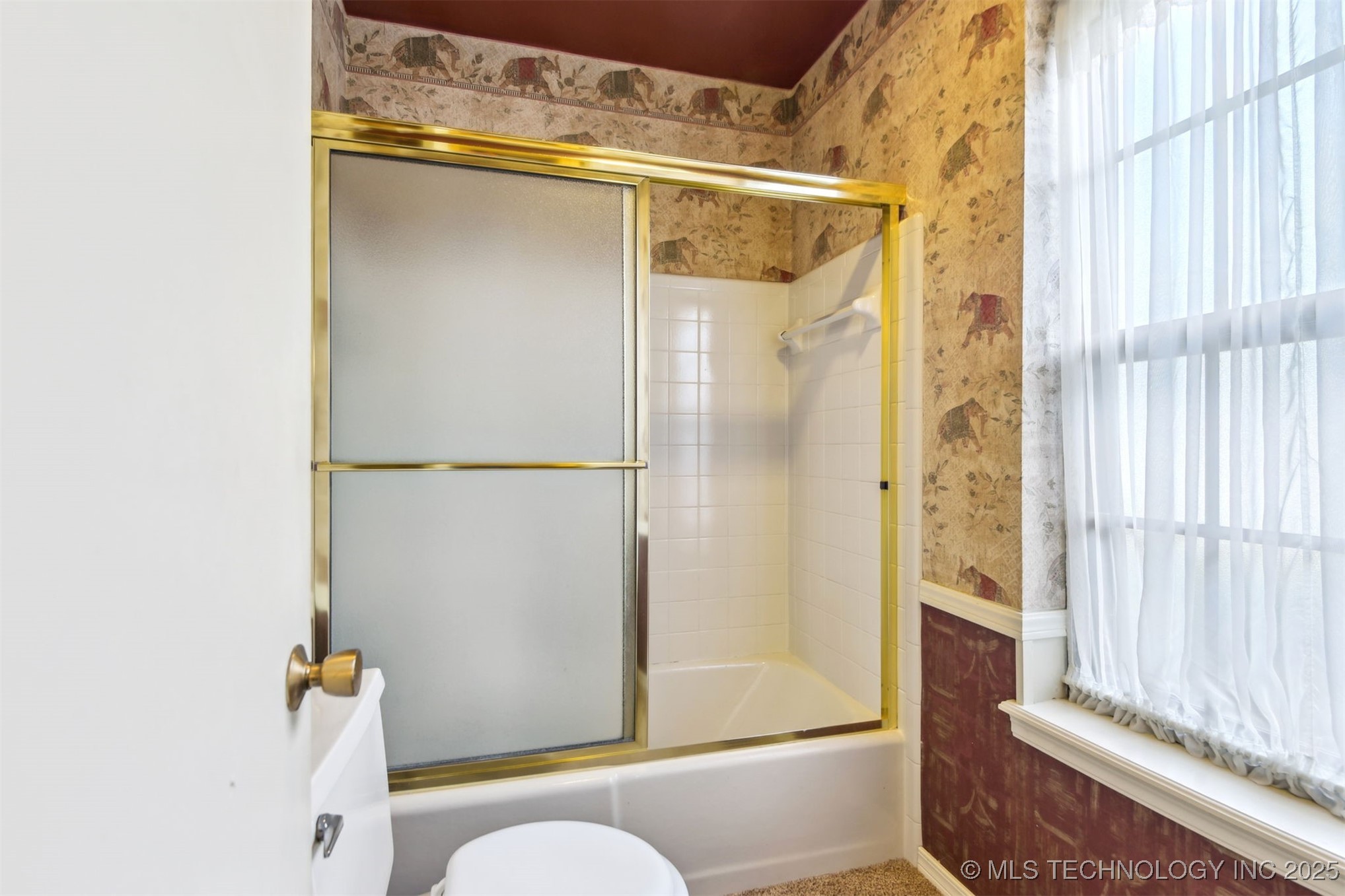 164 E 57th Place Property Photo 25