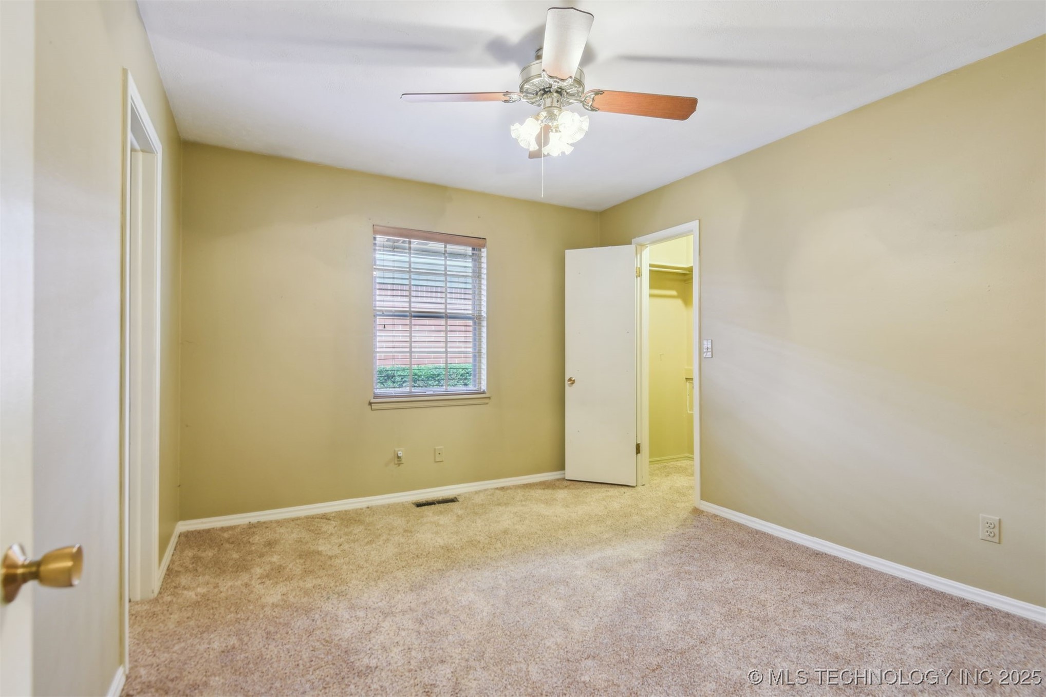 164 E 57th Place Property Photo 33