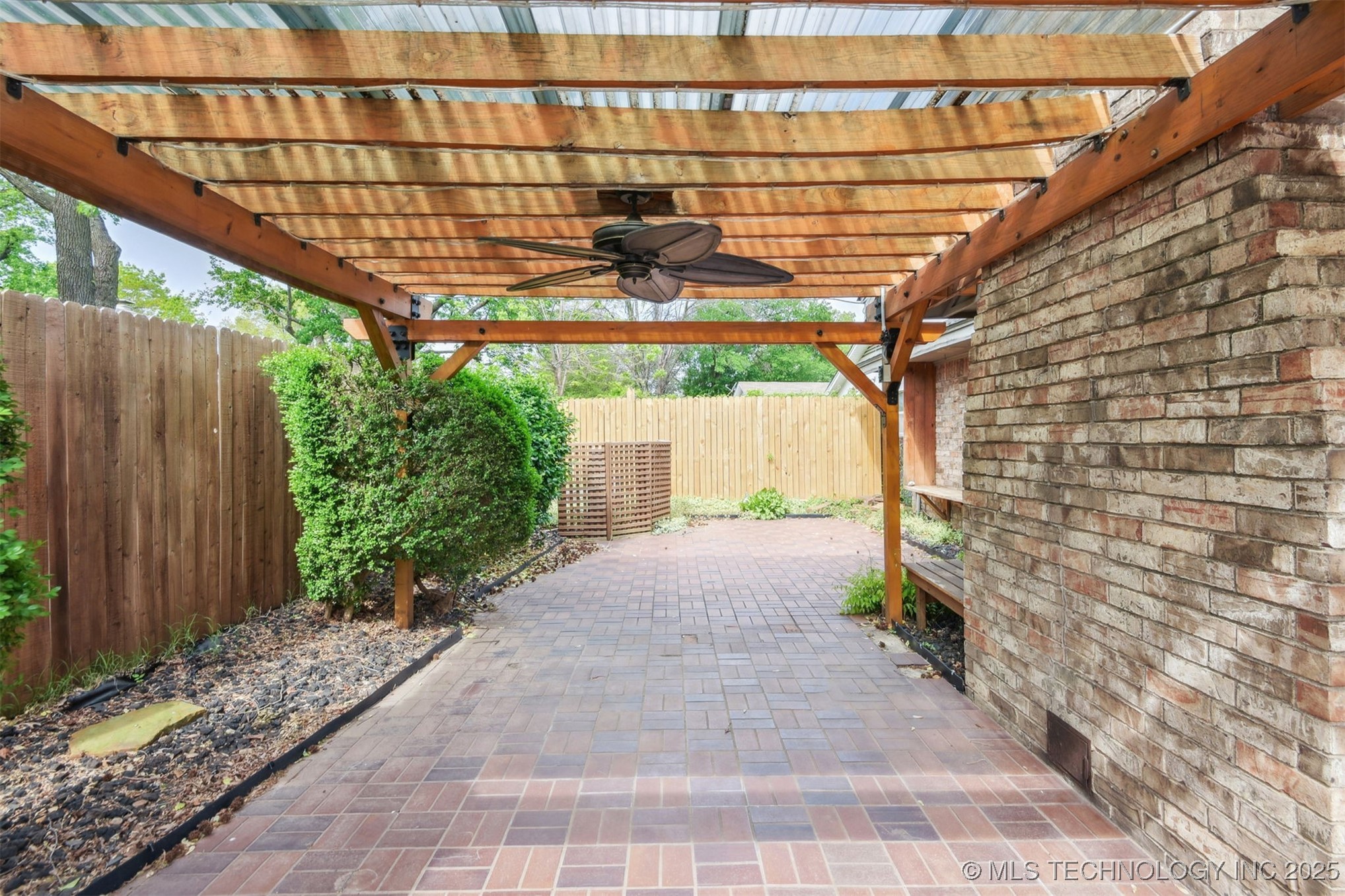 164 E 57th Place Property Photo 39