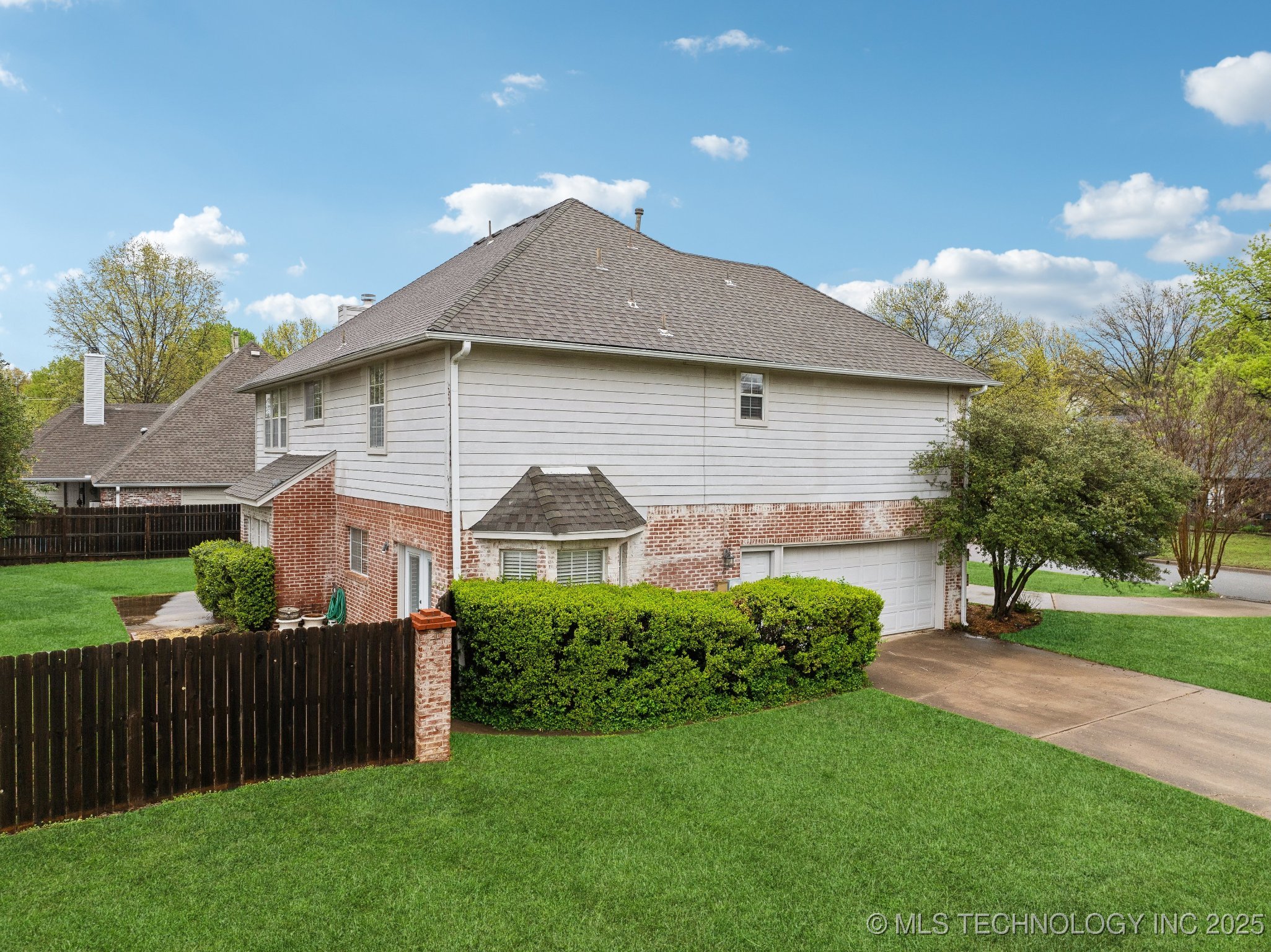 8710 S Delaware Place Property Photo 21