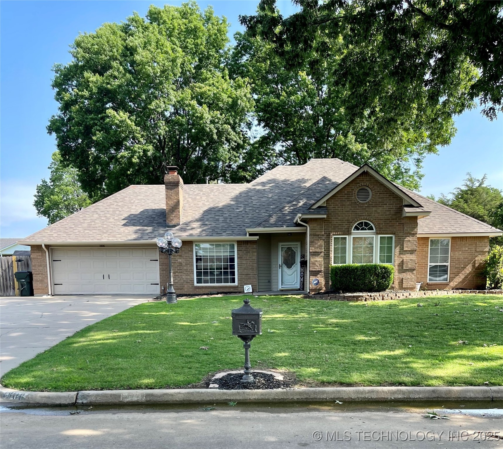 2806 Houston Street Property Photo 1