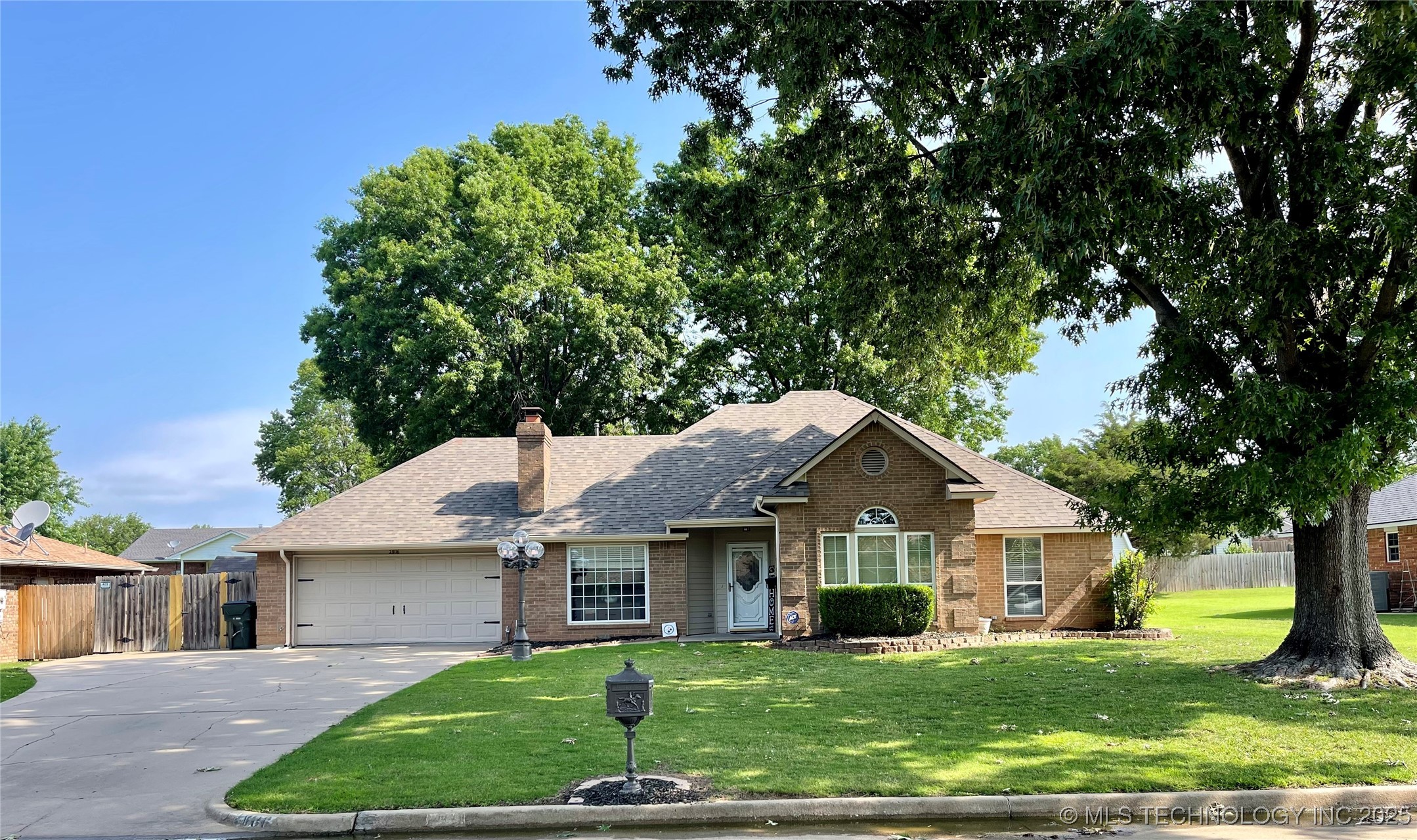 2806 Houston Street Property Photo 2