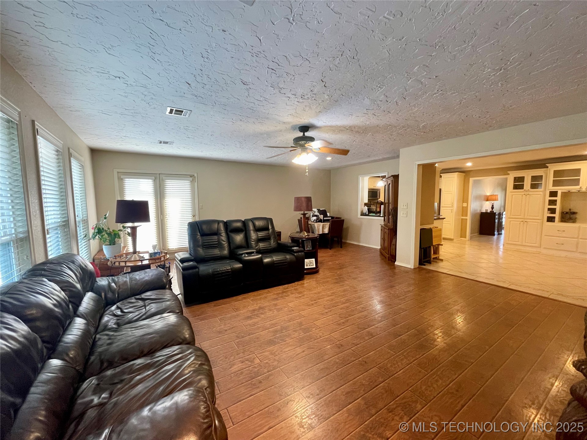 2806 Houston Street Property Photo 13