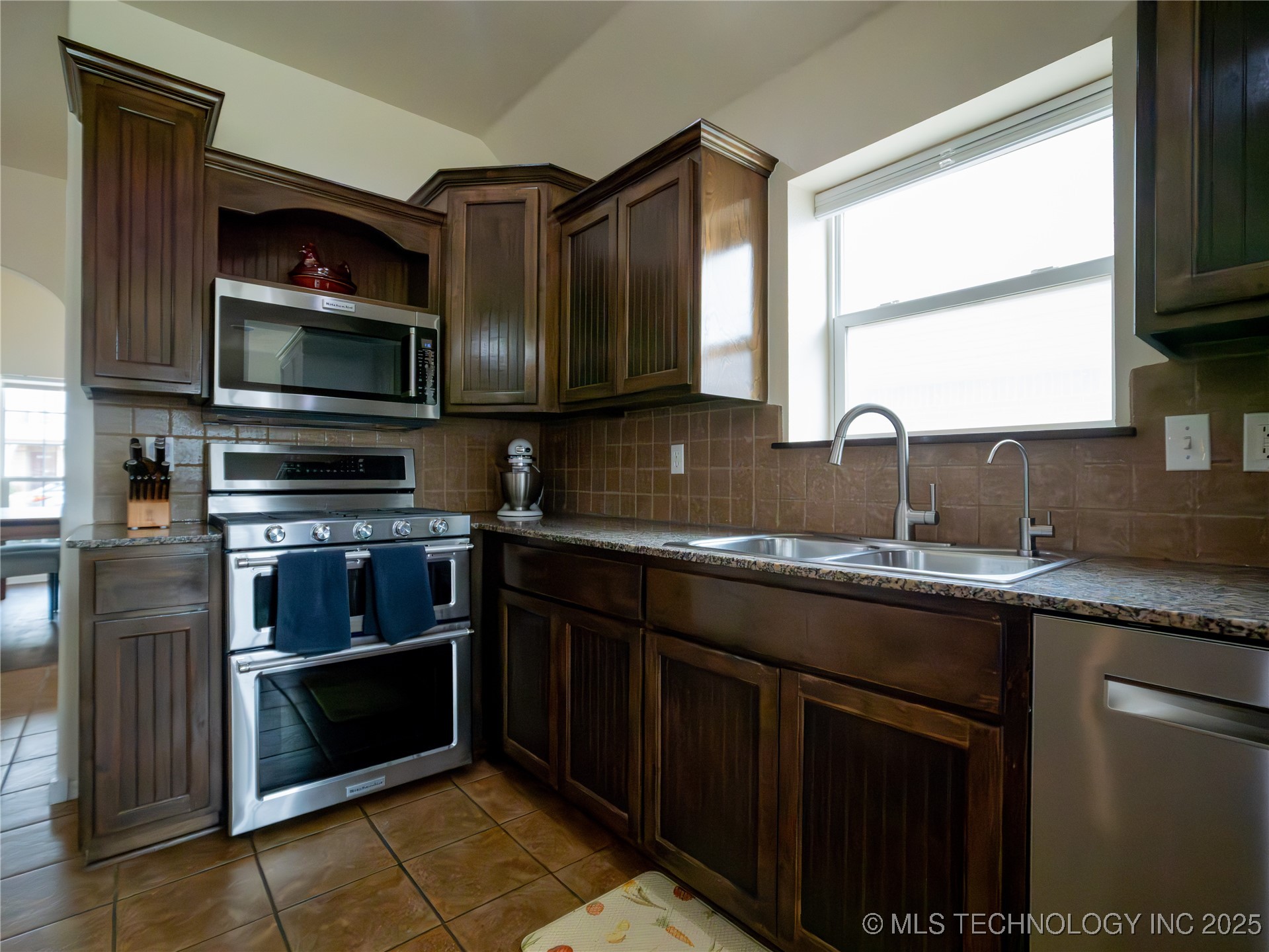 9006 N 156th East Avenue Property Photo 15
