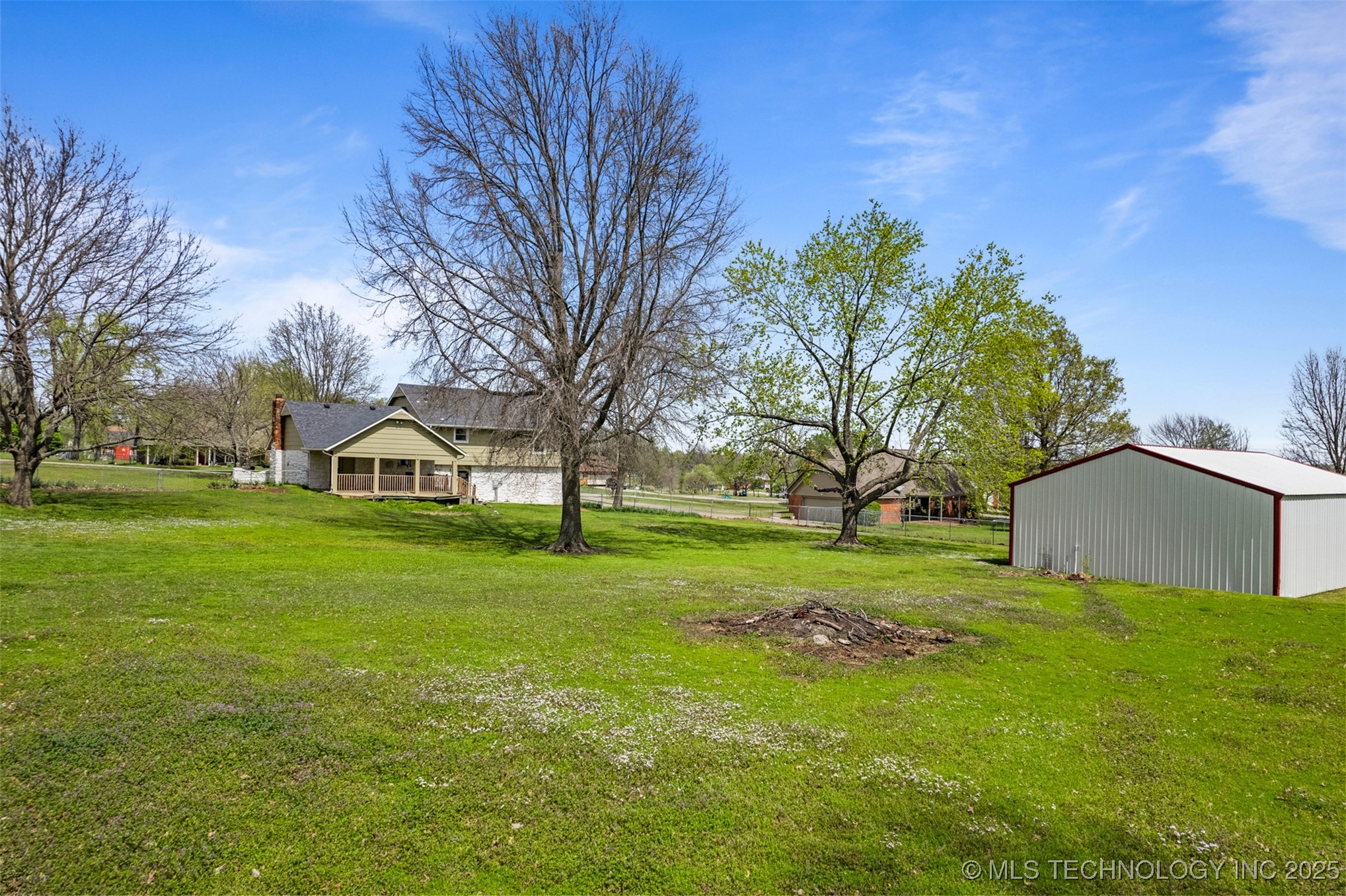 17316 E 109th Street N Property Photo 52