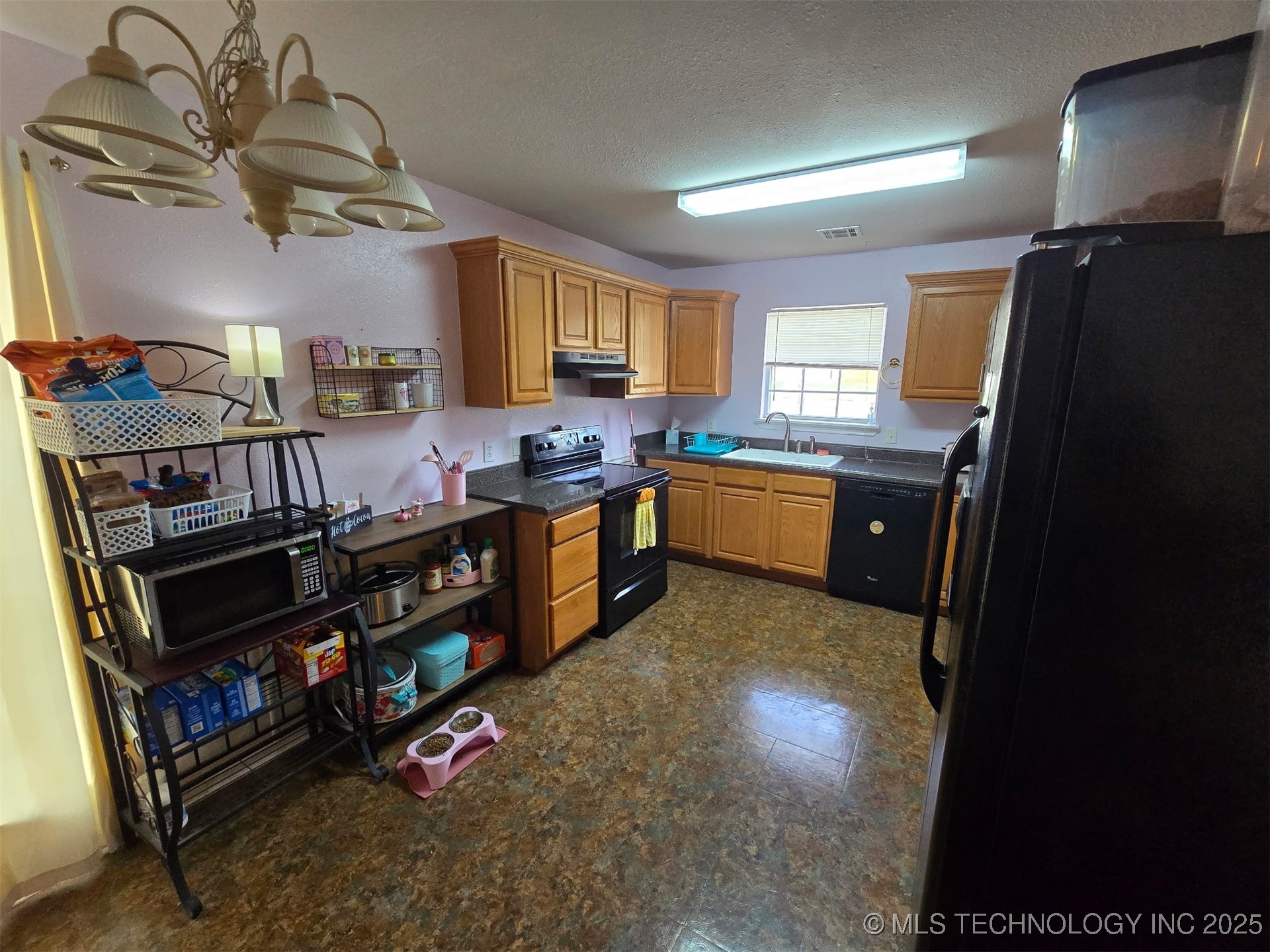 118 S Old Main Street Property Photo 6