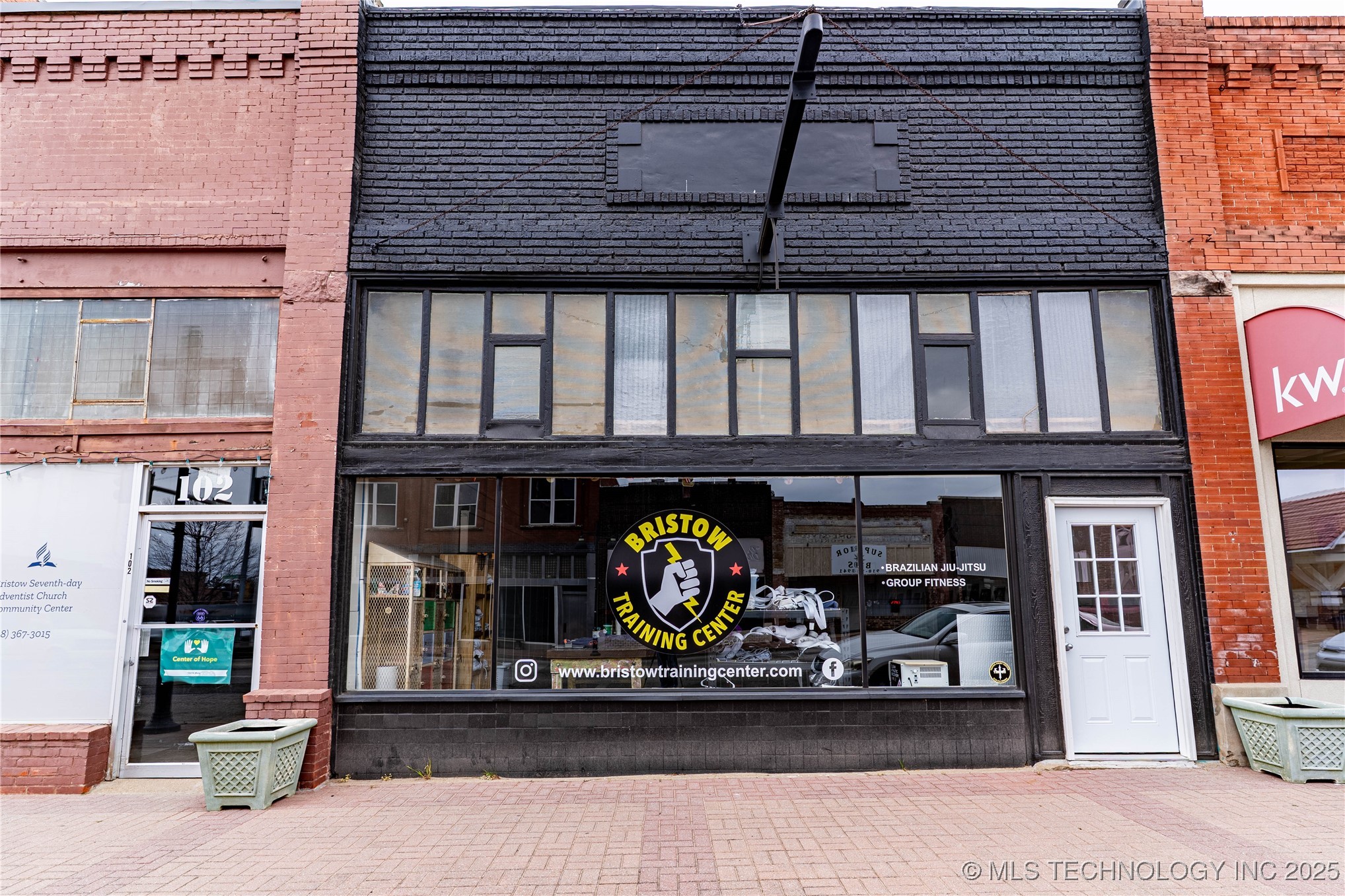 106 N Main Street Property Photo