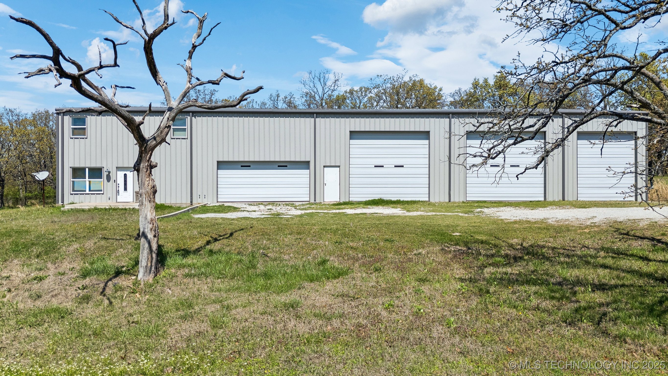 16042 S 97th West Avenue Property Photo