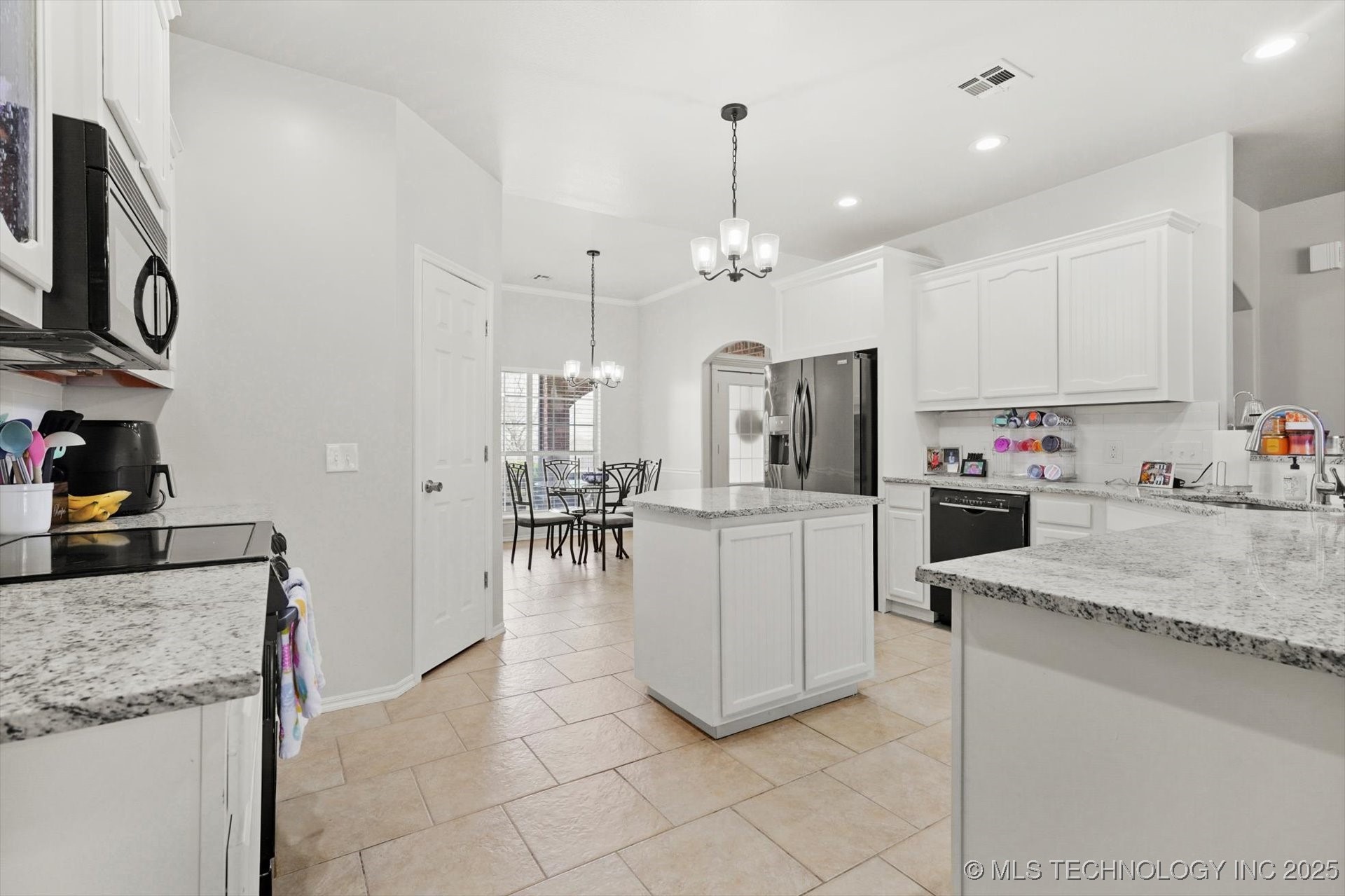 14228 S Vandalia Avenue Property Photo 7
