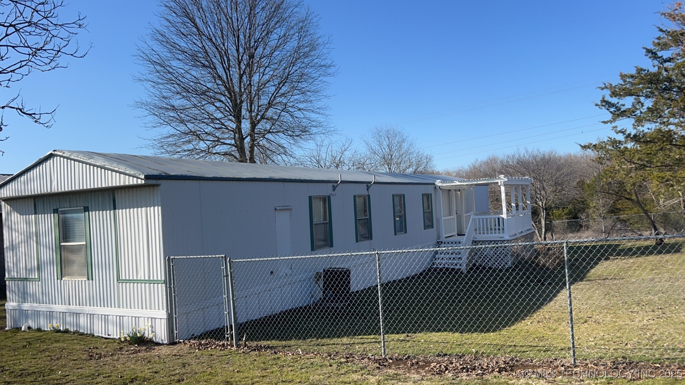 106 Circle Drive Property Photo