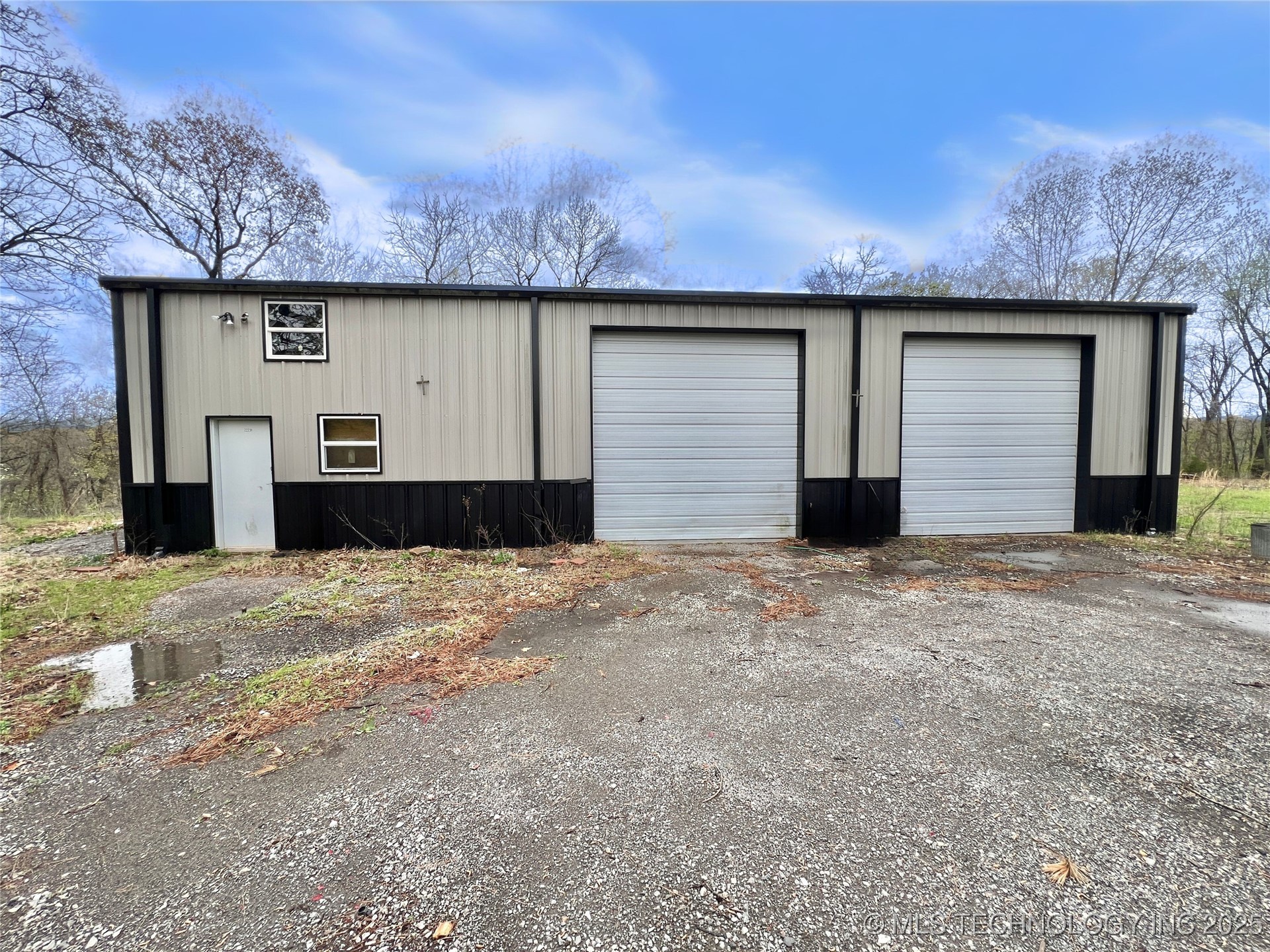 22231 E 843 Road Property Photo 1