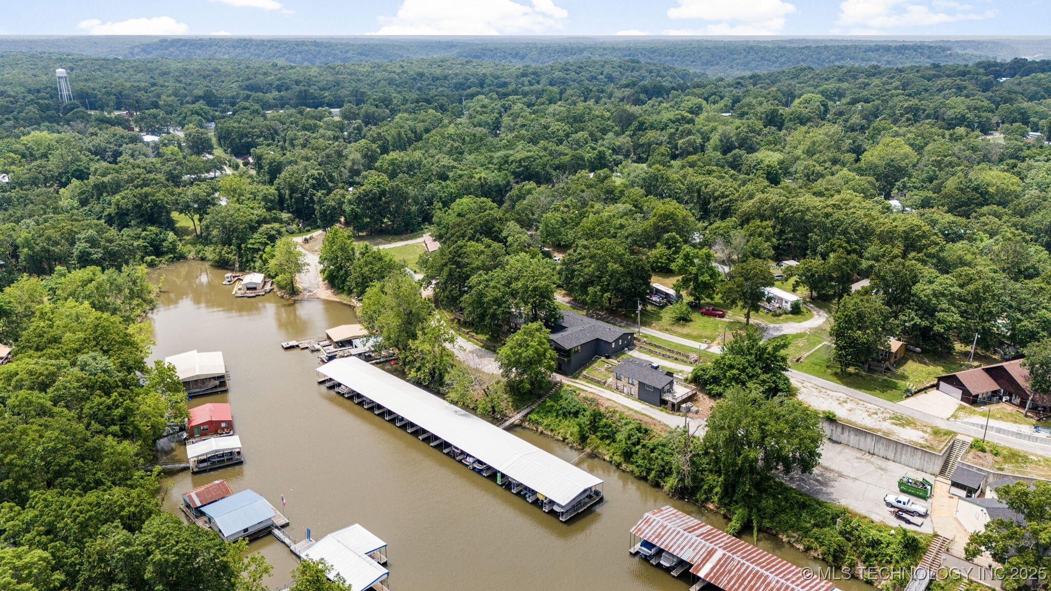 550 Morrow Drive Property Photo 3
