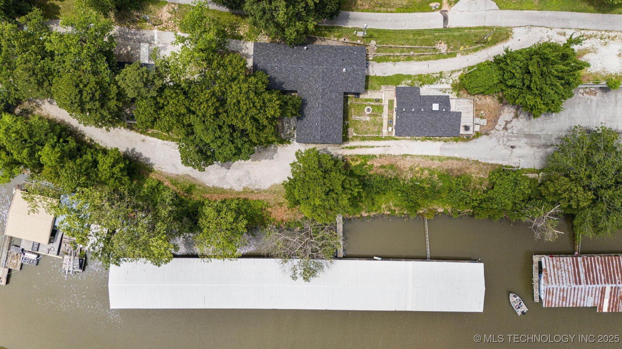550 Morrow Drive Property Photo 4