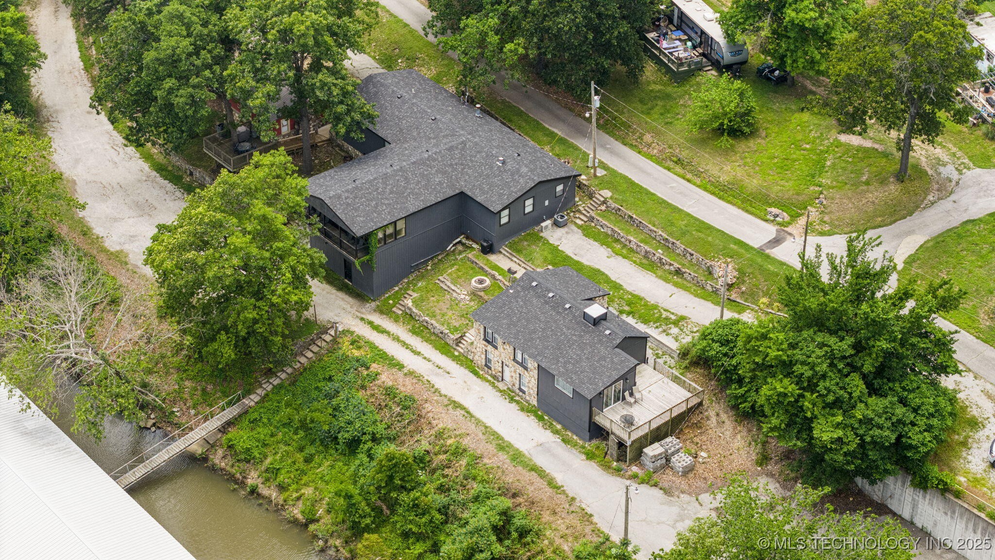 550 Morrow Drive Property Photo 8