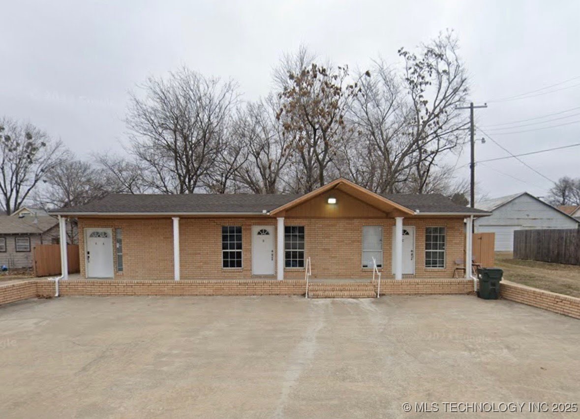 801 E Hobson Avenue Property Photo