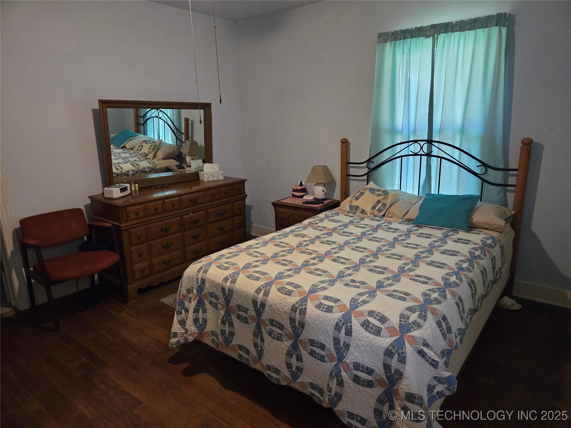 910 N Parkinson Avenue Property Photo 7