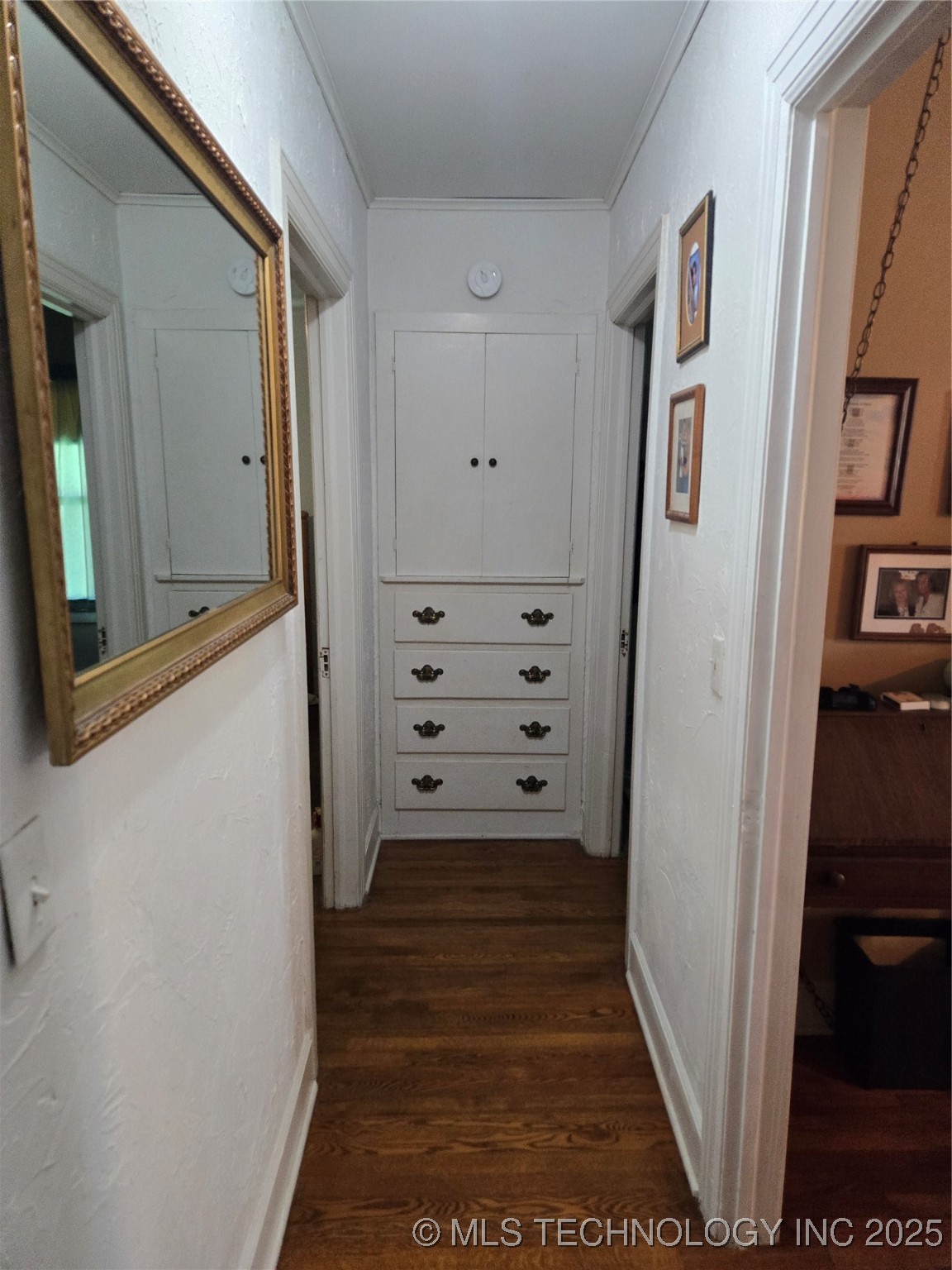 910 N Parkinson Avenue Property Photo 10