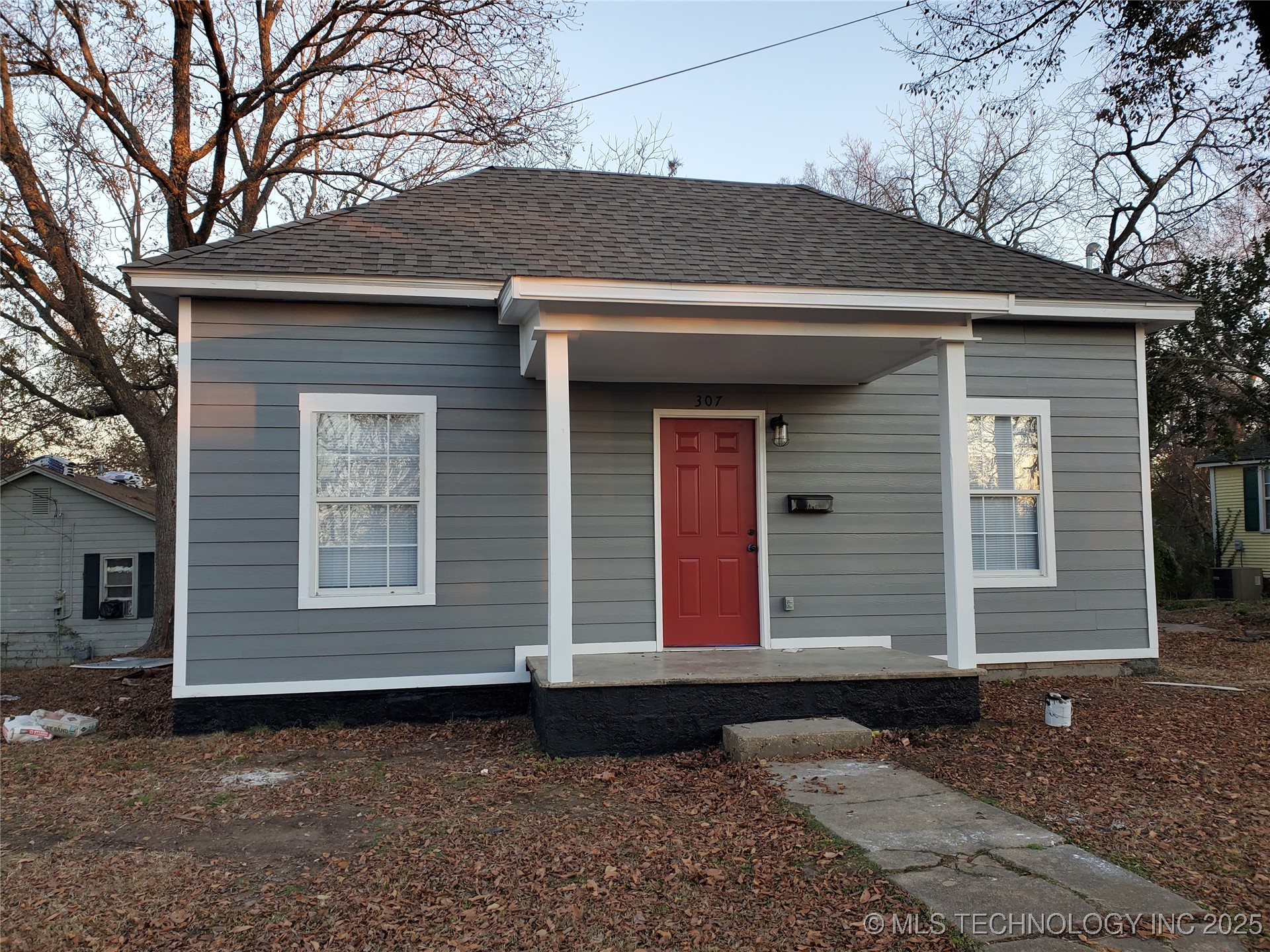 307 S Bluff Street Property Photo 1