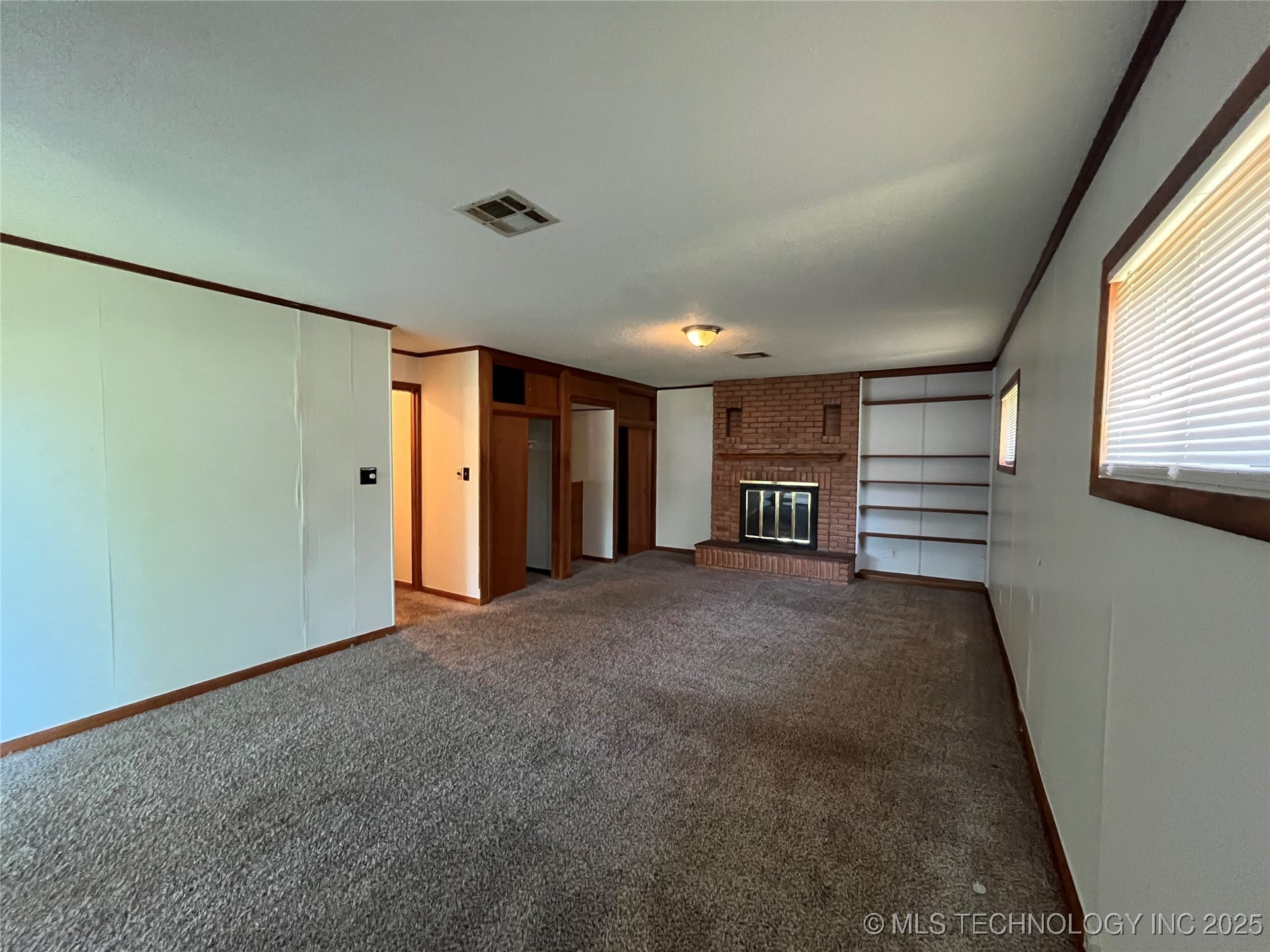 1421 E 50th Street S Property Photo 15