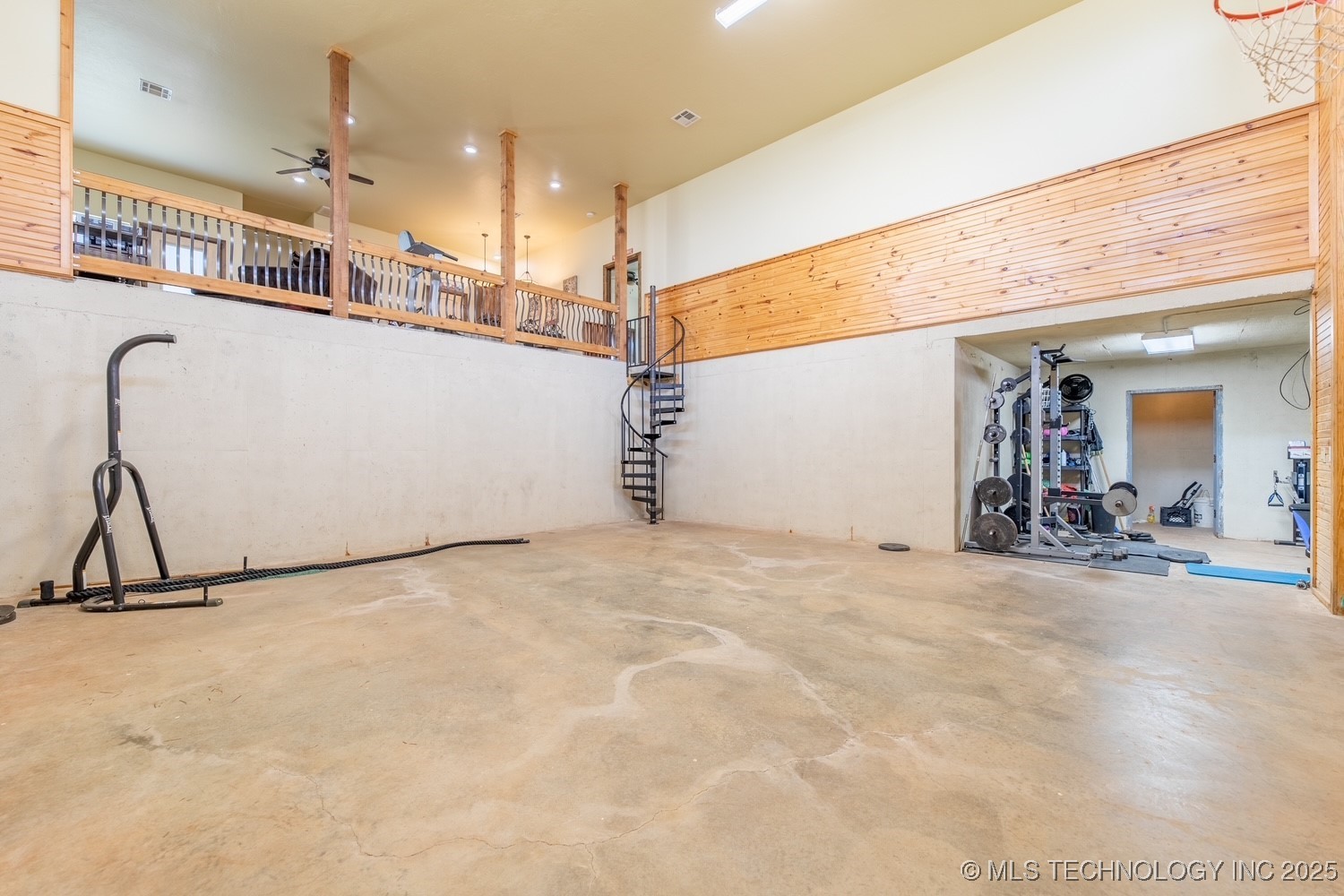 910400 S County Road 3440 Road Property Photo 19