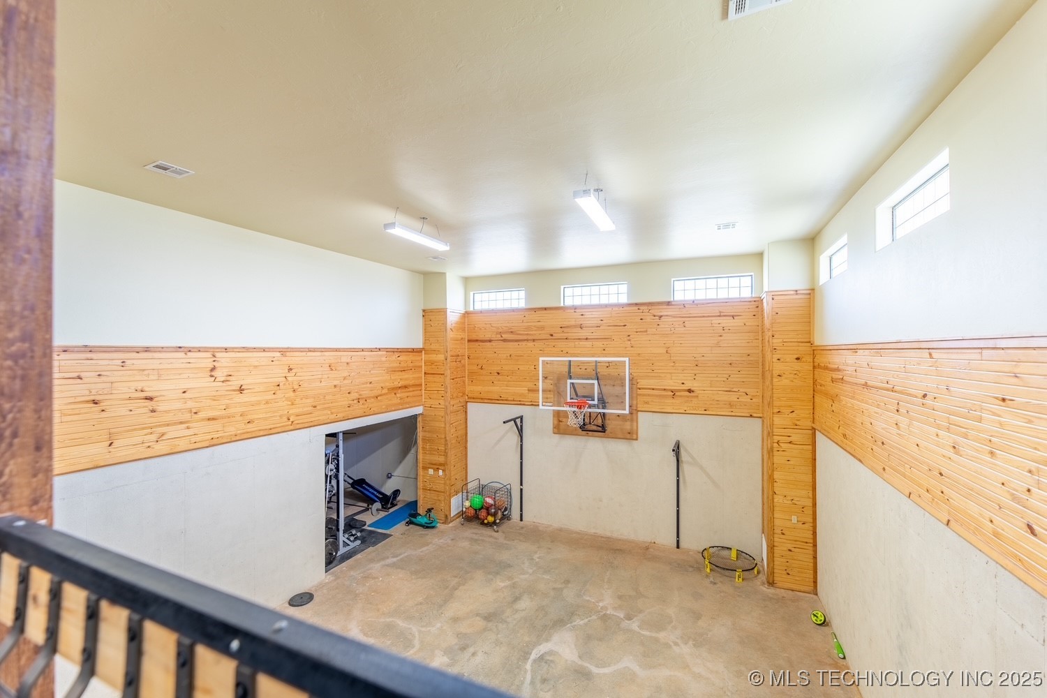 910400 S County Road 3440 Road Property Photo 20