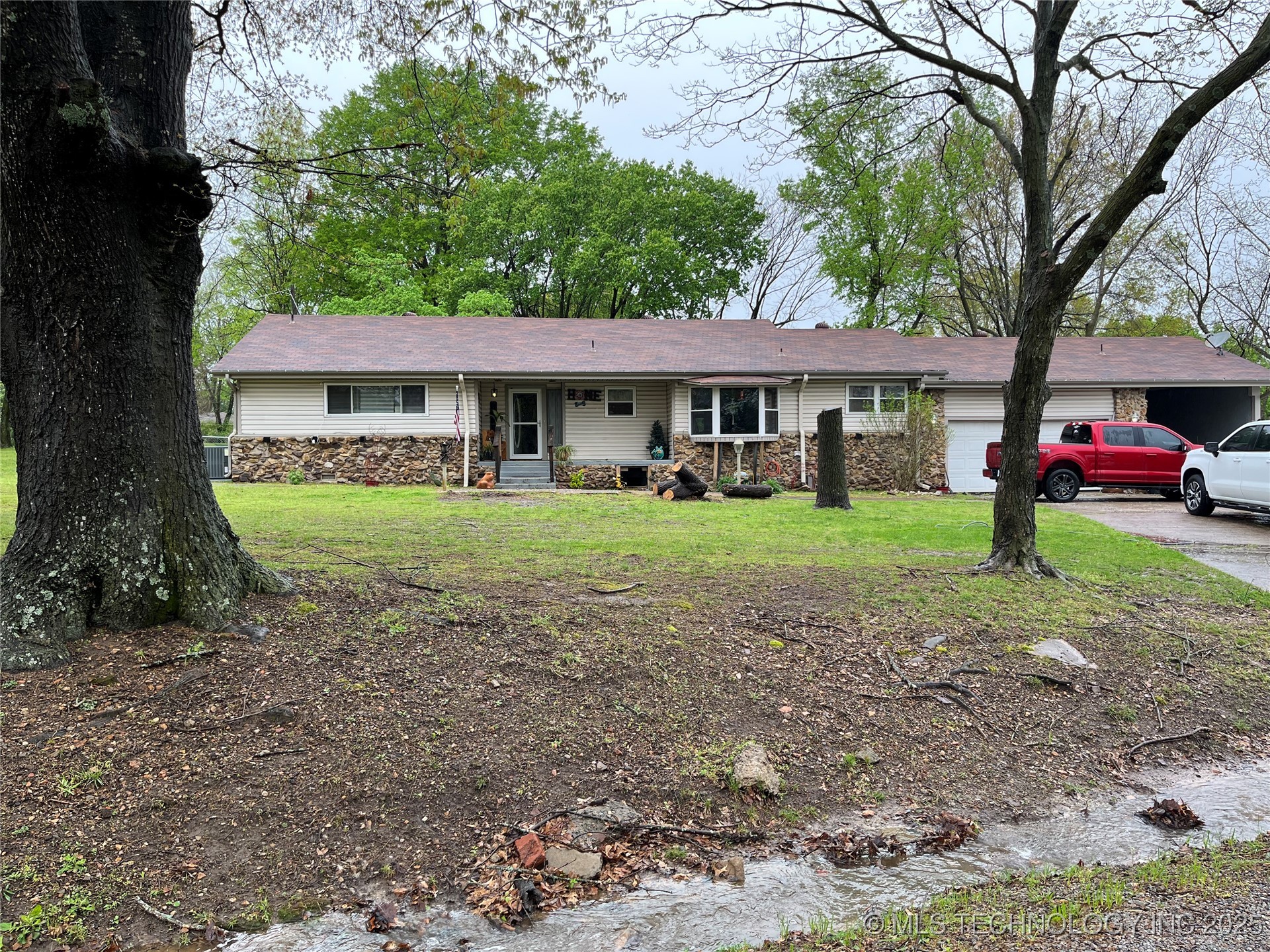 1007 N Broadway Street Property Photo