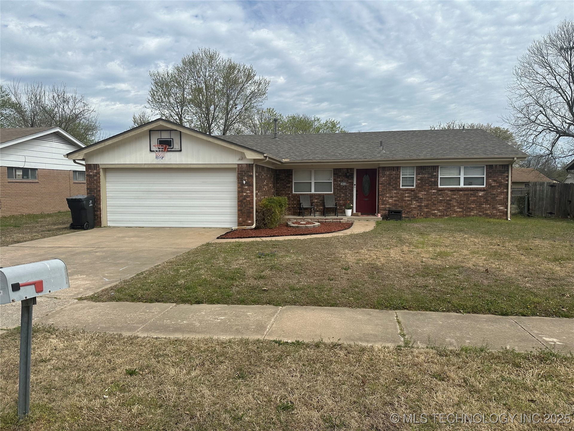 1633 S 3rd Street Property Photo 1