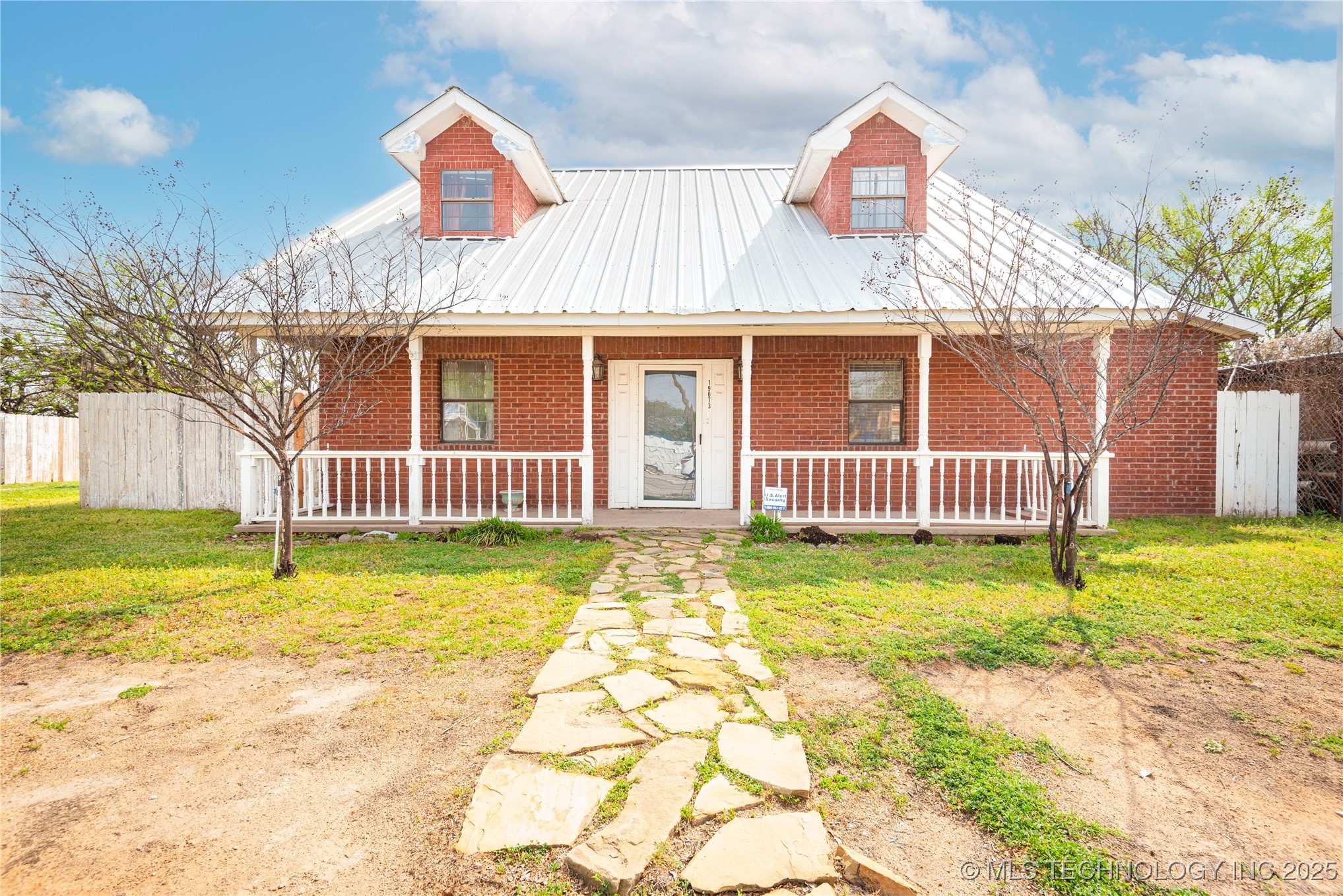 19073 Us Highway 77 Property Photo