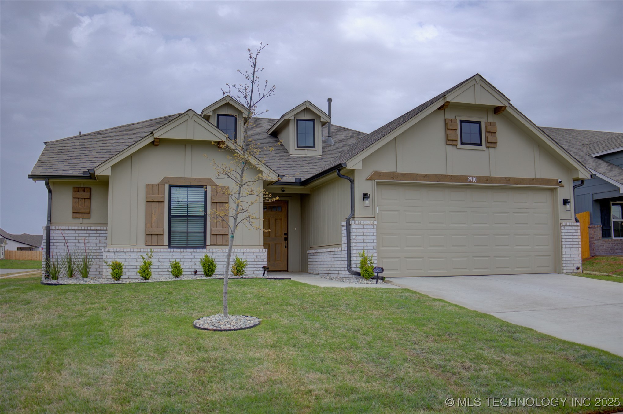 2910 W Albuquerque Place Property Photo