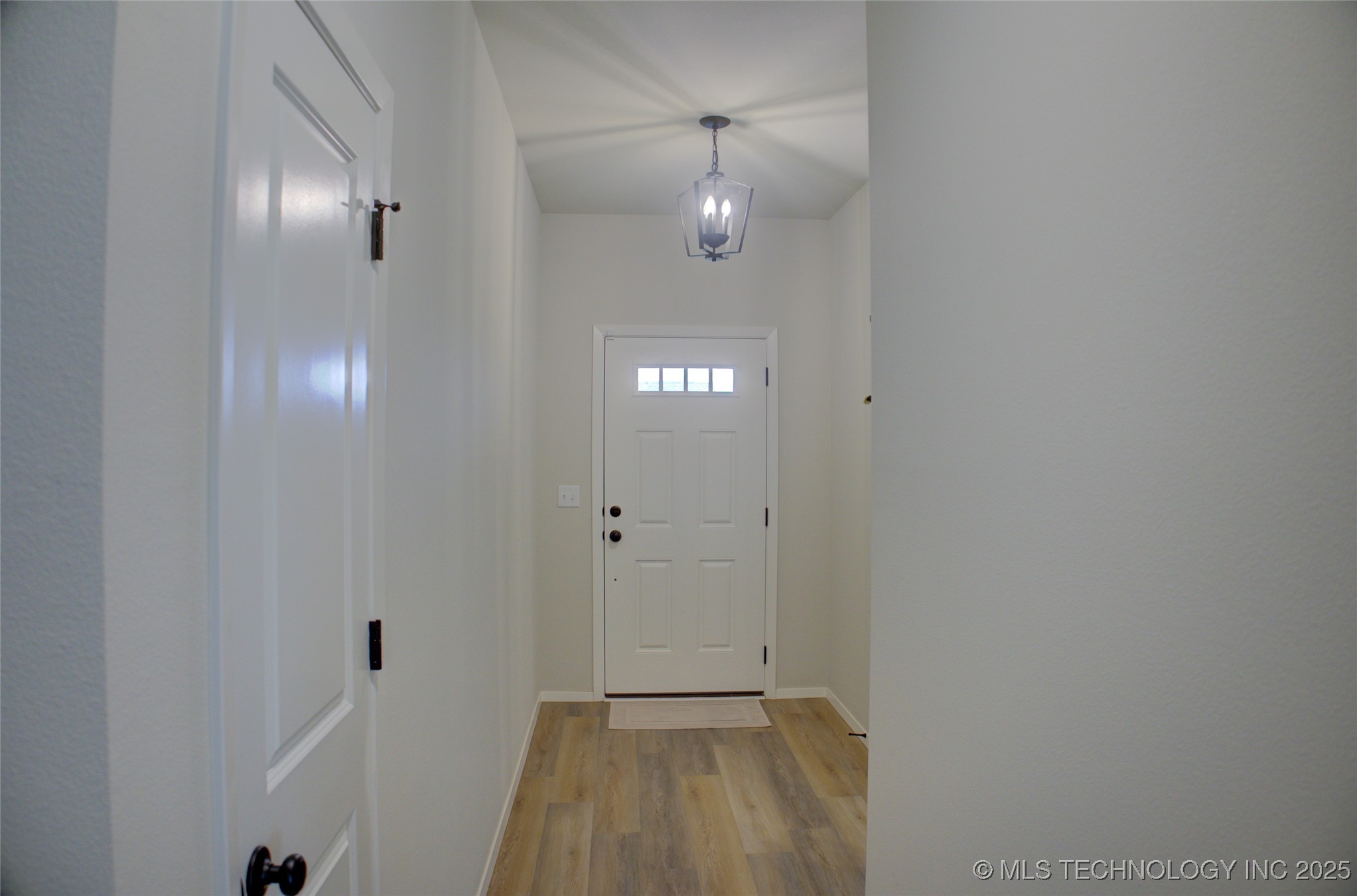 2910 W Albuquerque Place Property Photo 2