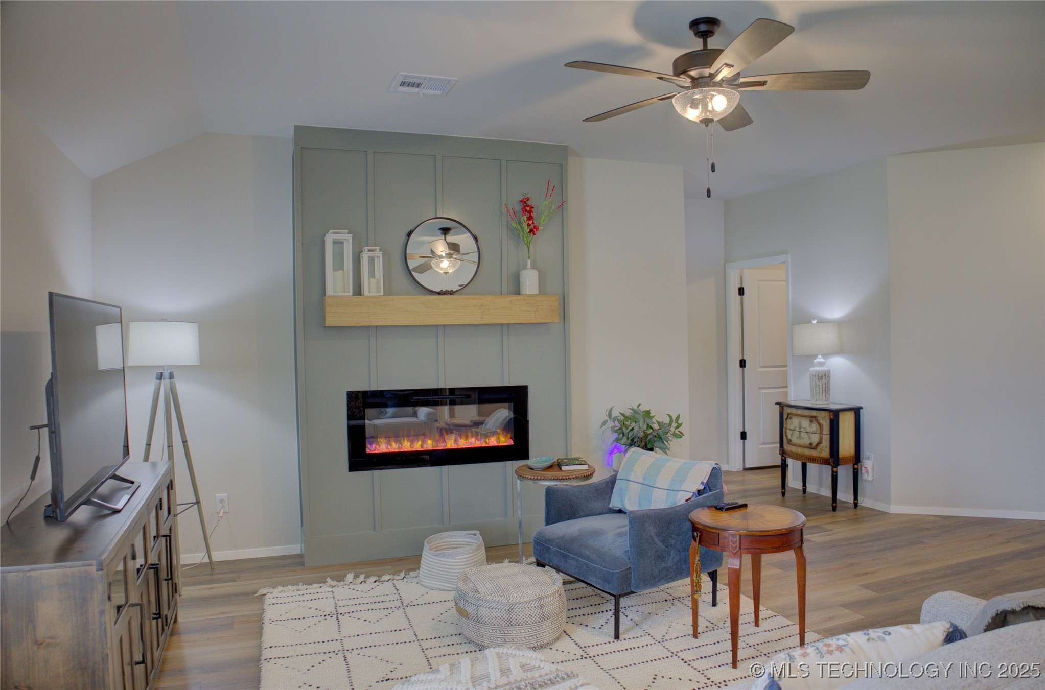 2910 W Albuquerque Place Property Photo 5