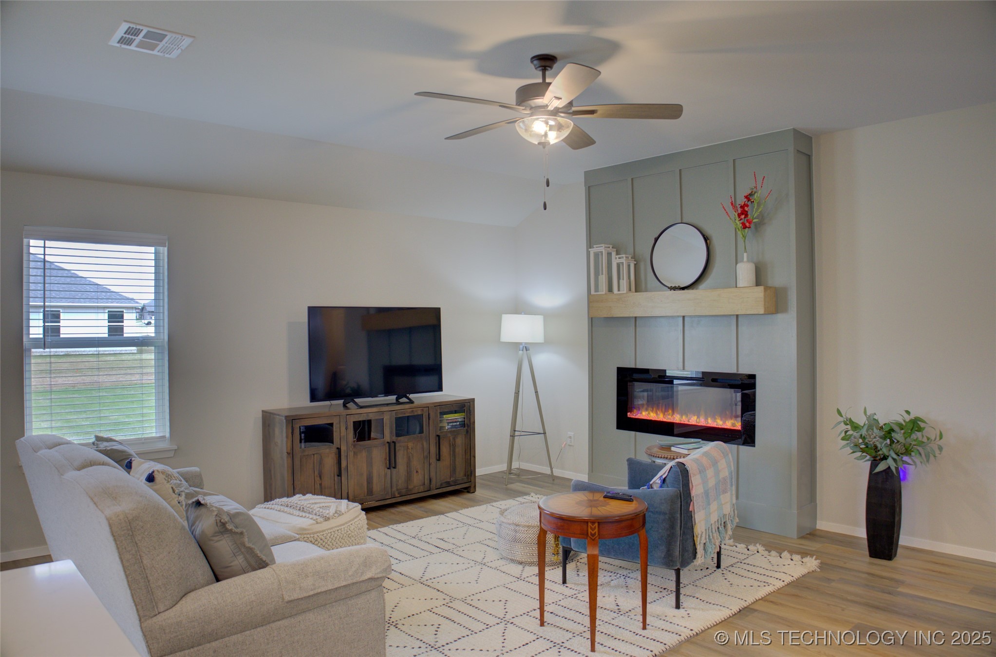 2910 W Albuquerque Place Property Photo 6