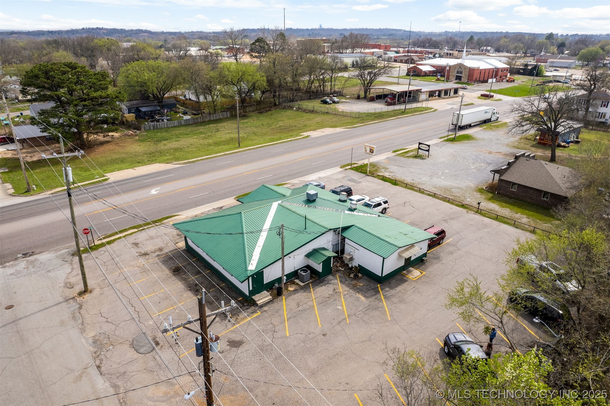 275 W Mississippi Avenue Property Photo 4
